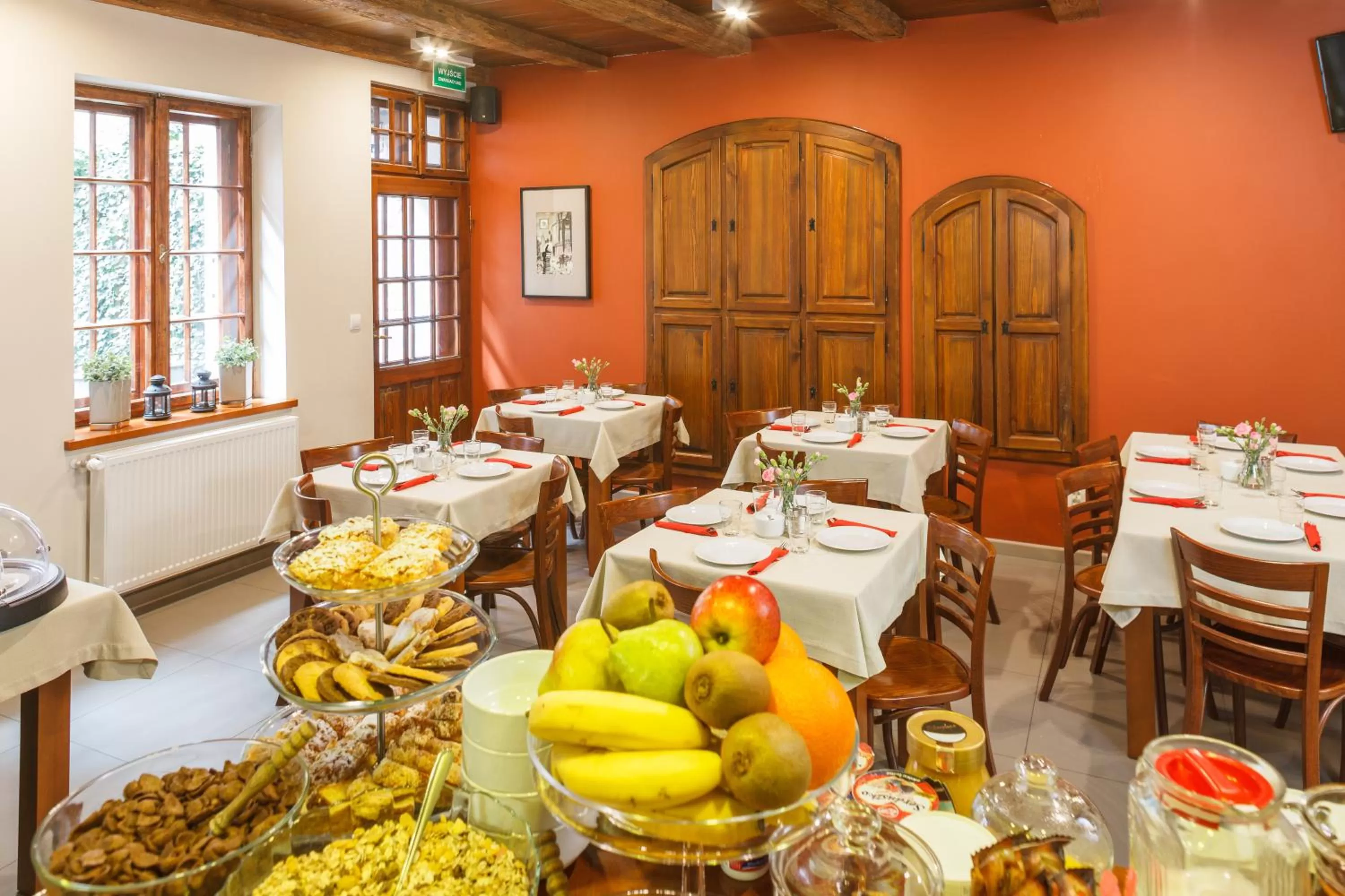 Restaurant/places to eat in Hotel Czarna Róża