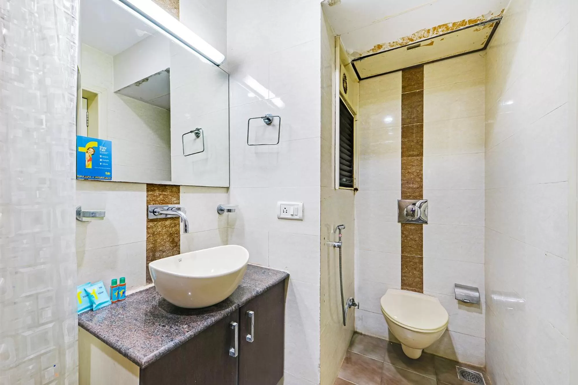 Toilet in FabHotel B Zone - Nr US Consulate