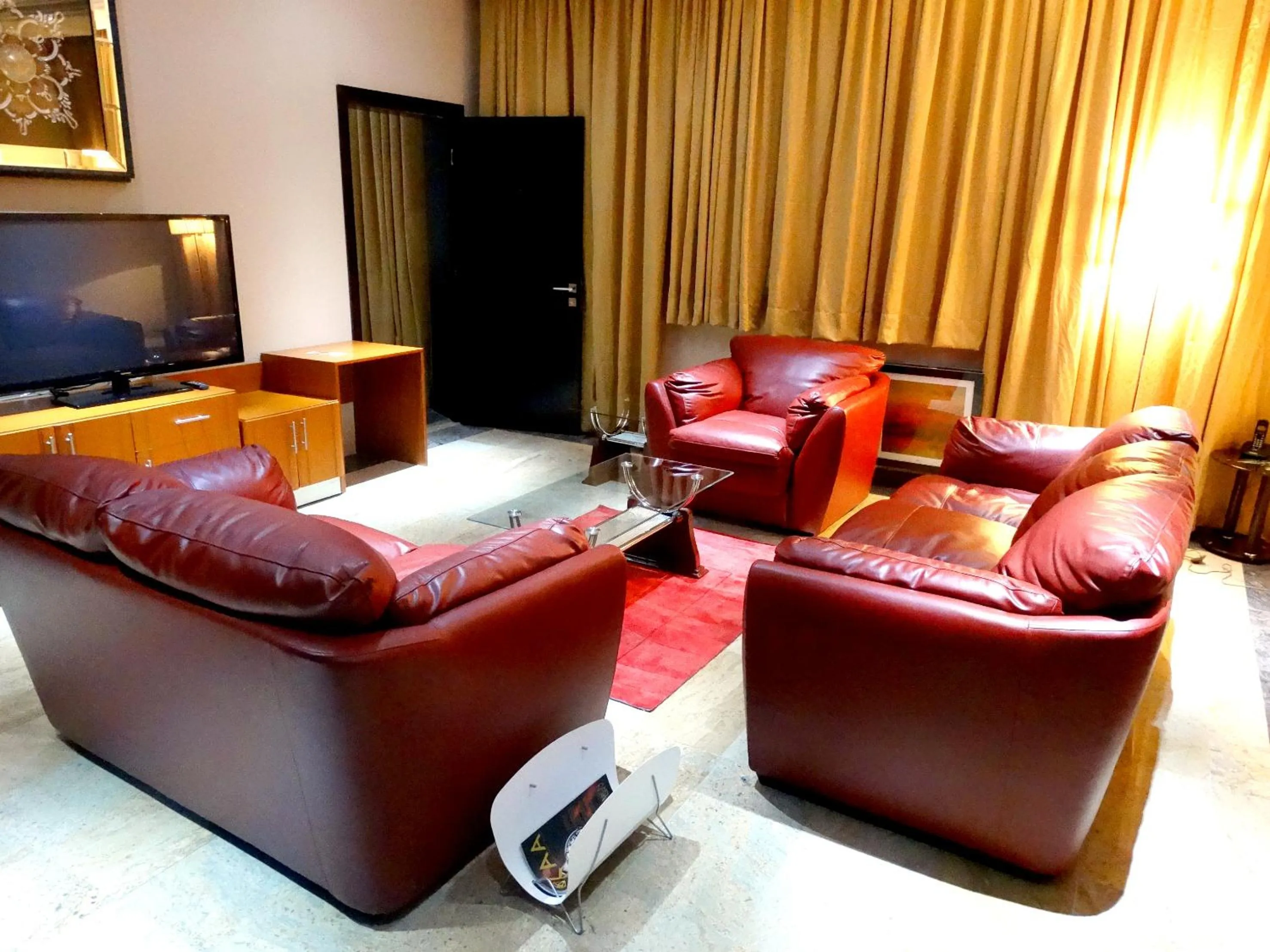 TV and multimedia, Seating Area in Swiss International Mabisel Port Harcourt