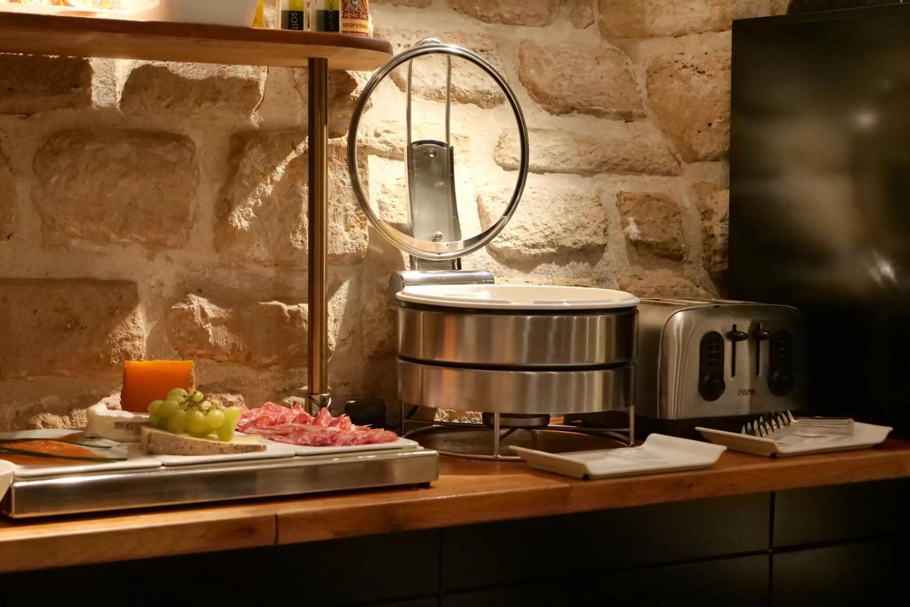 Food and drinks in Hôtel de Bellevue Paris Gare du Nord