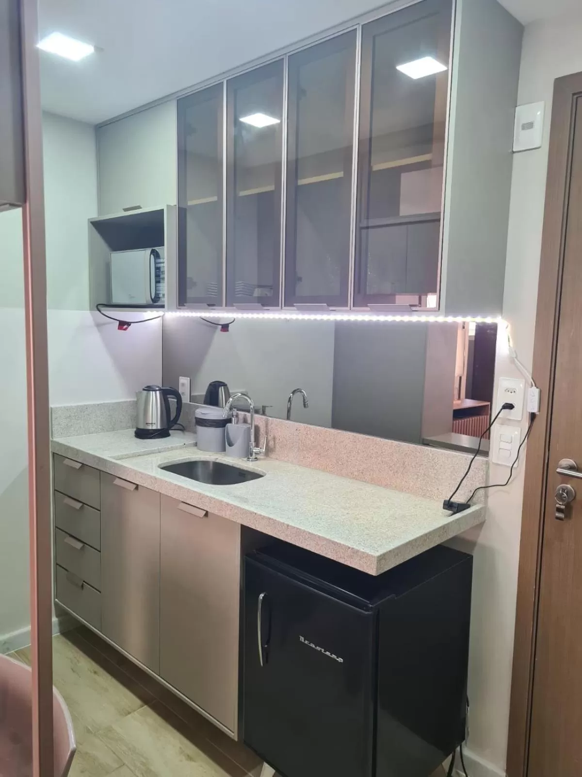 Kitchen or kitchenette in Flats Bauten Cabo Branco