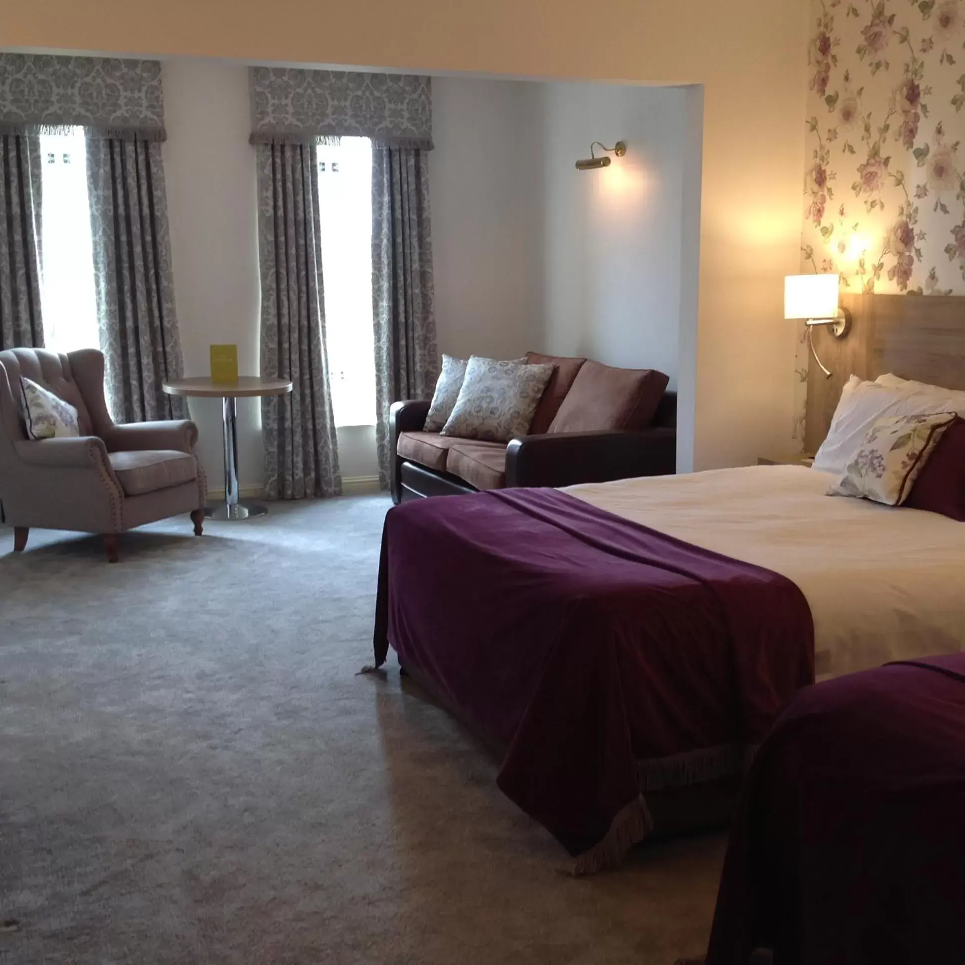 Deluxe Family Room in The Landmark Hotel Deluxe Family Room in The Landmark Hotel