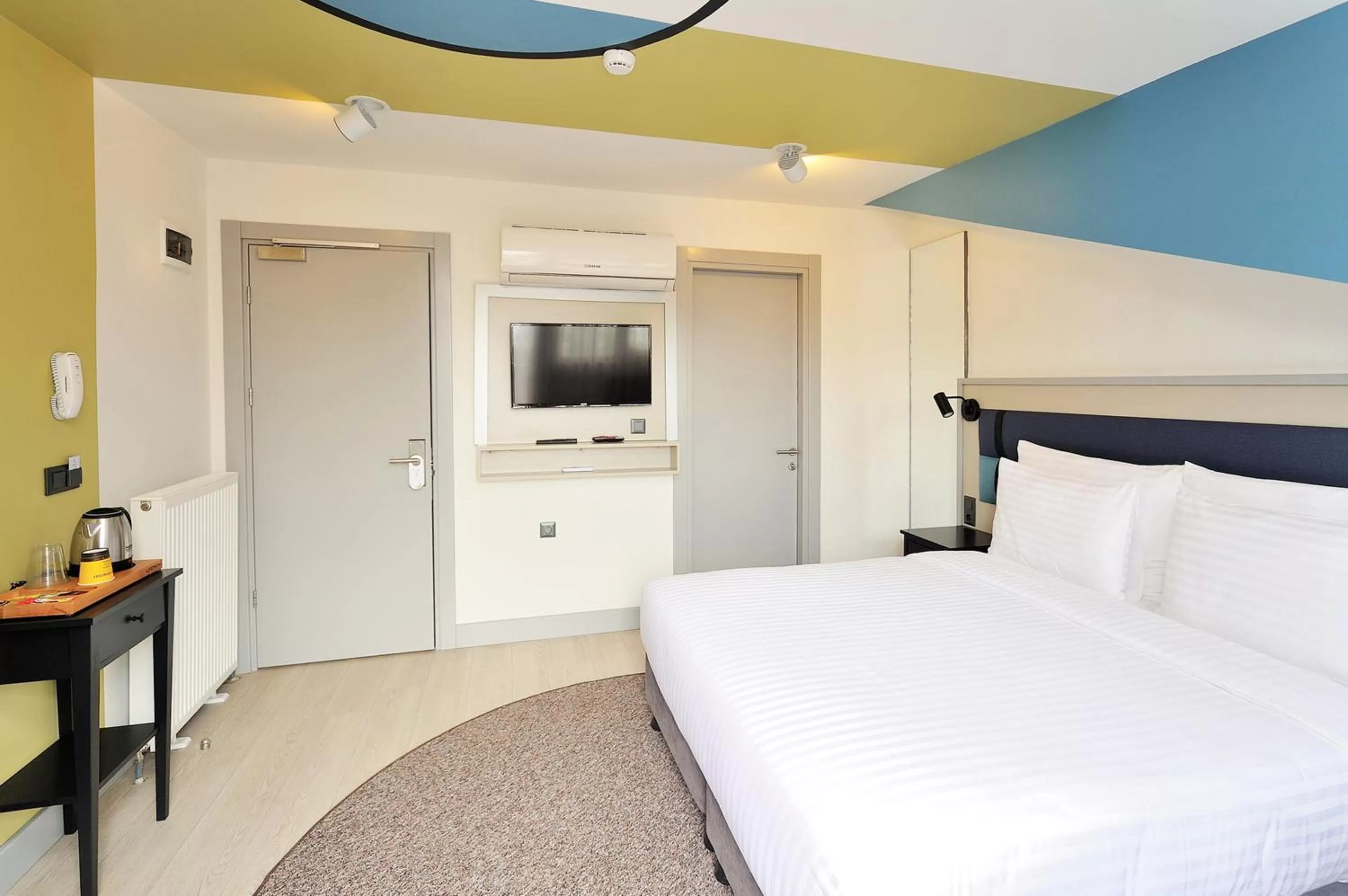 Bed in Stayso by Cloud7 Hotels