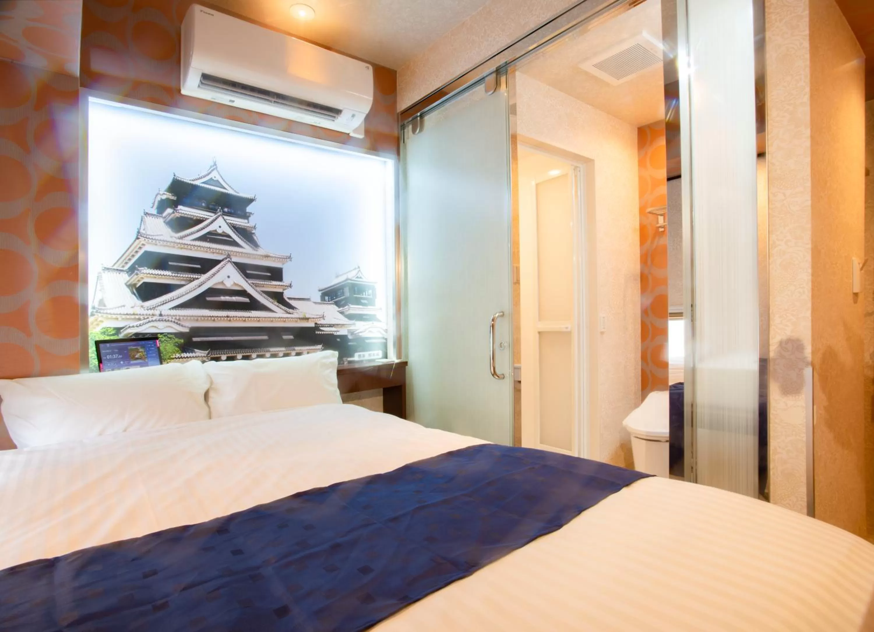 Photo of the whole room, Bed in Pinpon Hotel Hiroshima