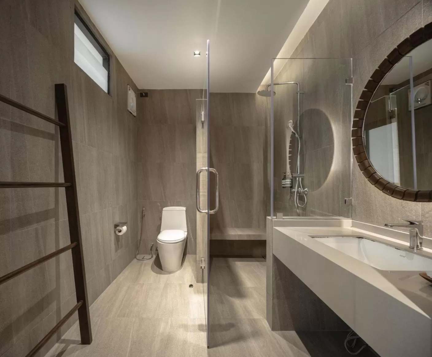 Shower in Ban Saithong Beach Resort