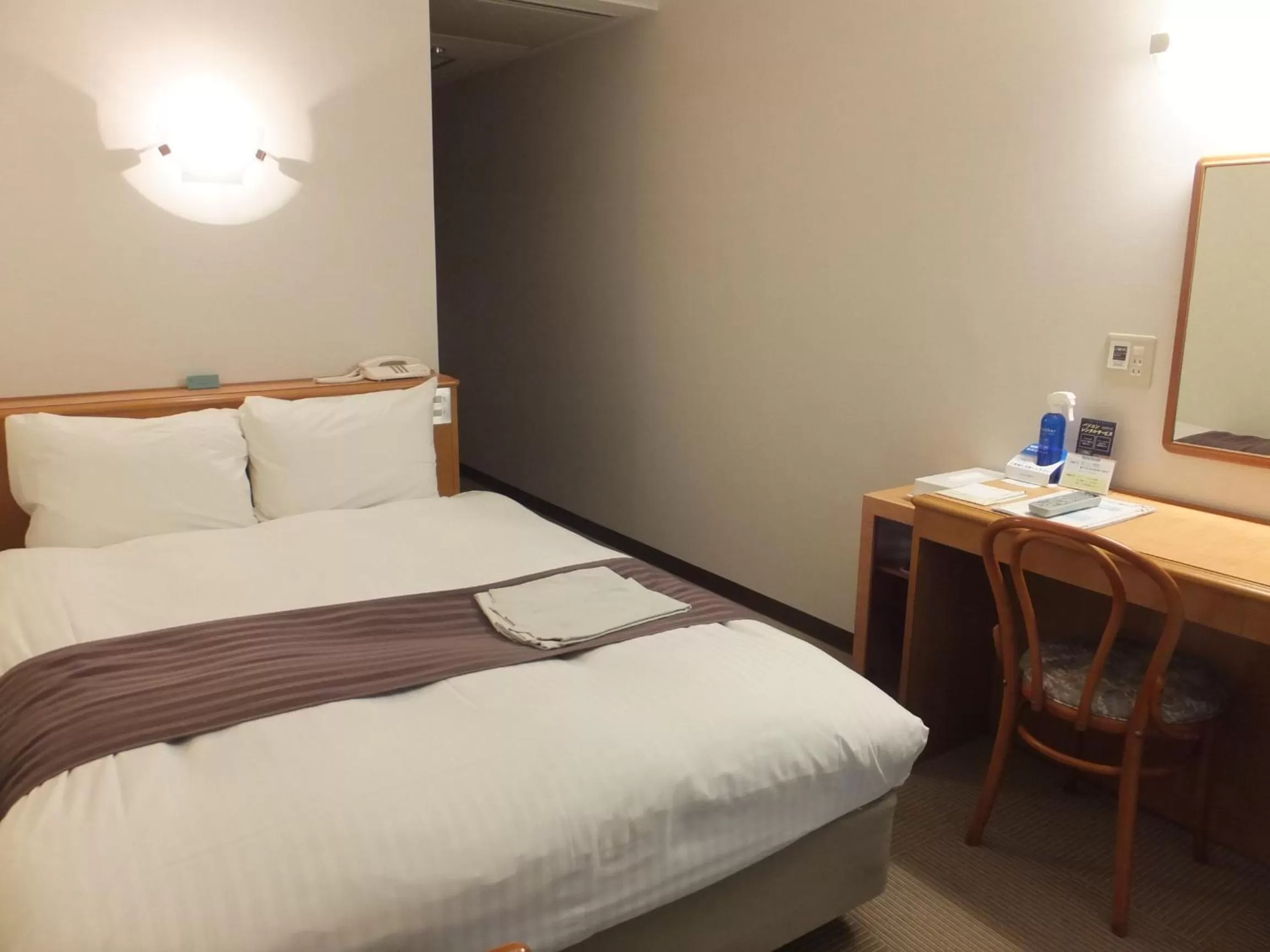 Bed in Tottori City Hotel