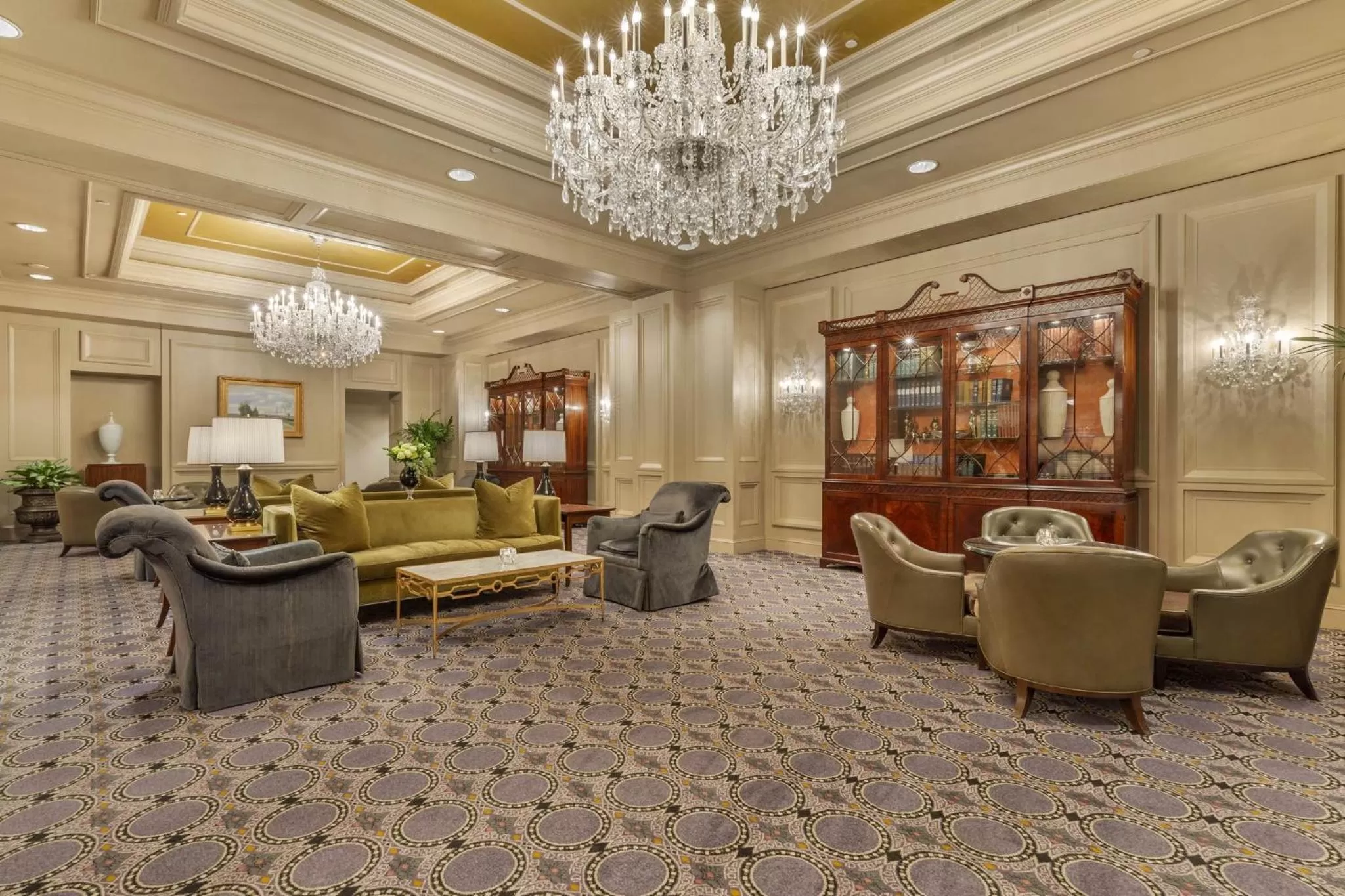 Decorative detail in Omni Shoreham Hotel