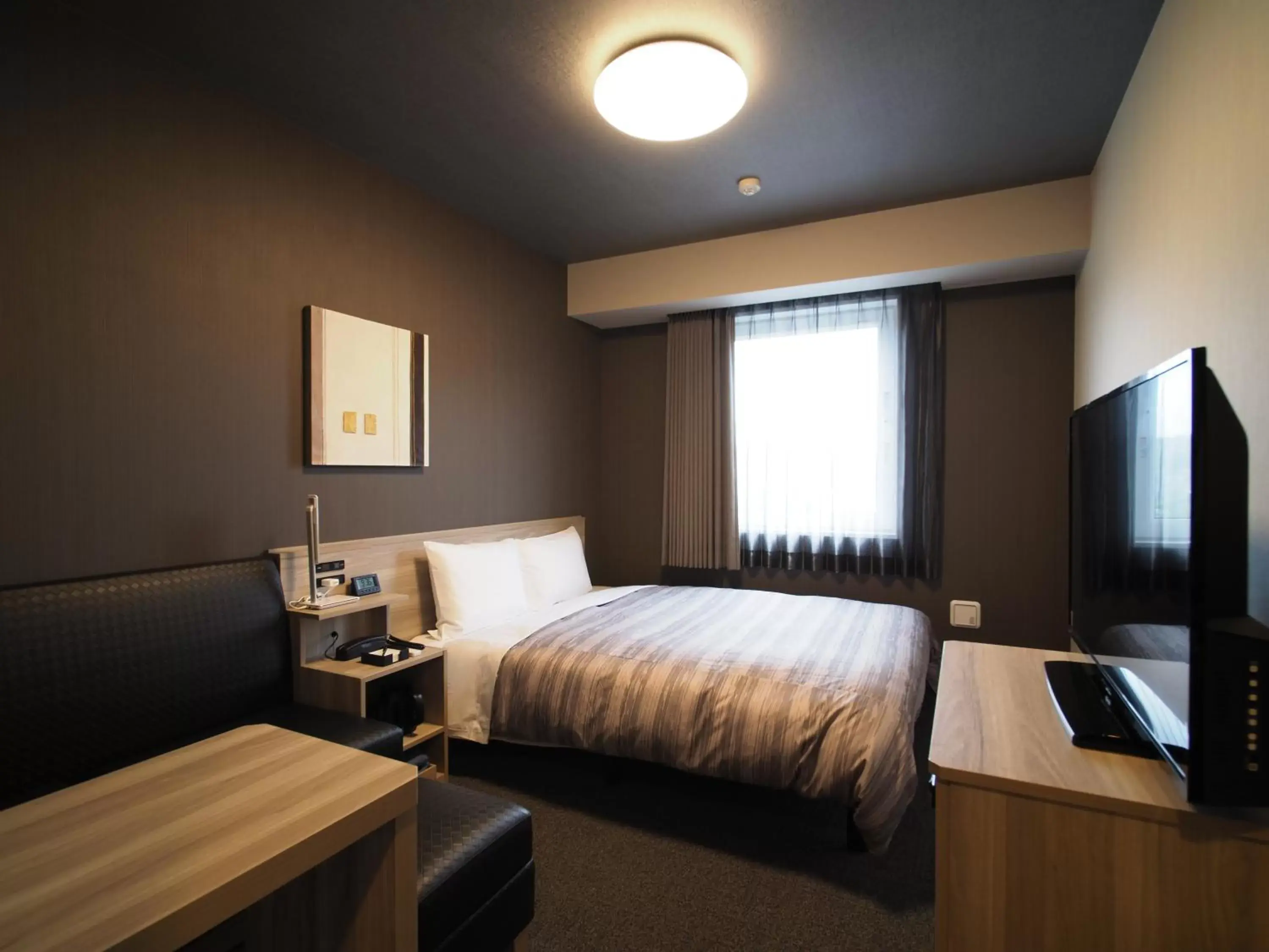 Double Room with Small Double Bed - single occupancy - Non-Smoking in Hotel Route-Inn Nihonmatsu -Kokudo 4Gou- Double Room with Small Double Bed - single occupancy - Non-Smoking in Hotel Route-Inn Nihonmatsu -Kokudo 4Gou-