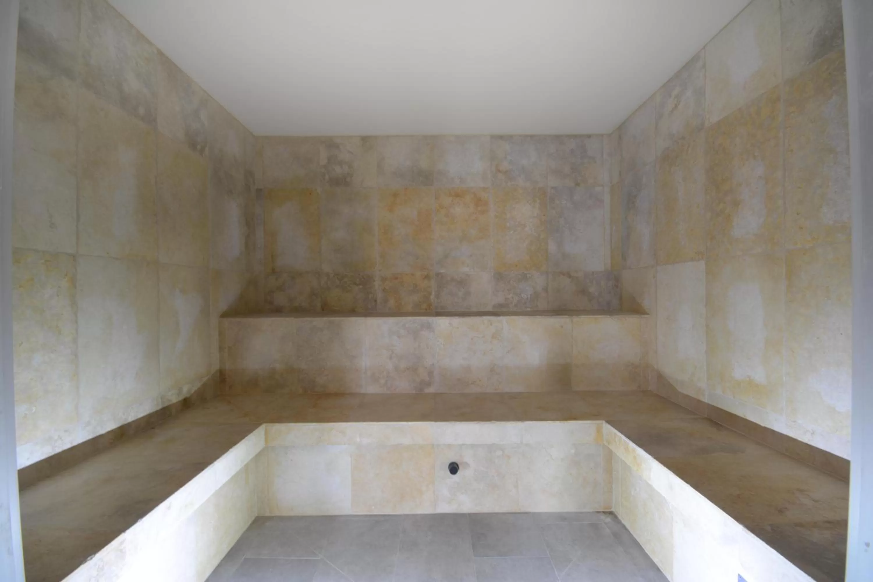 Sauna in Clos Saint-Michel Resort & Spa