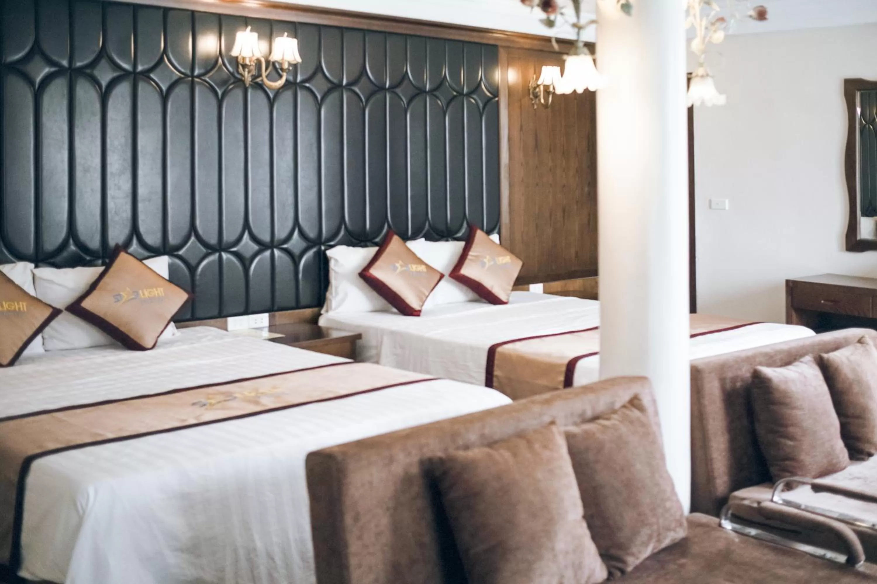 Bed in HaLong Starlight Inn & Travel