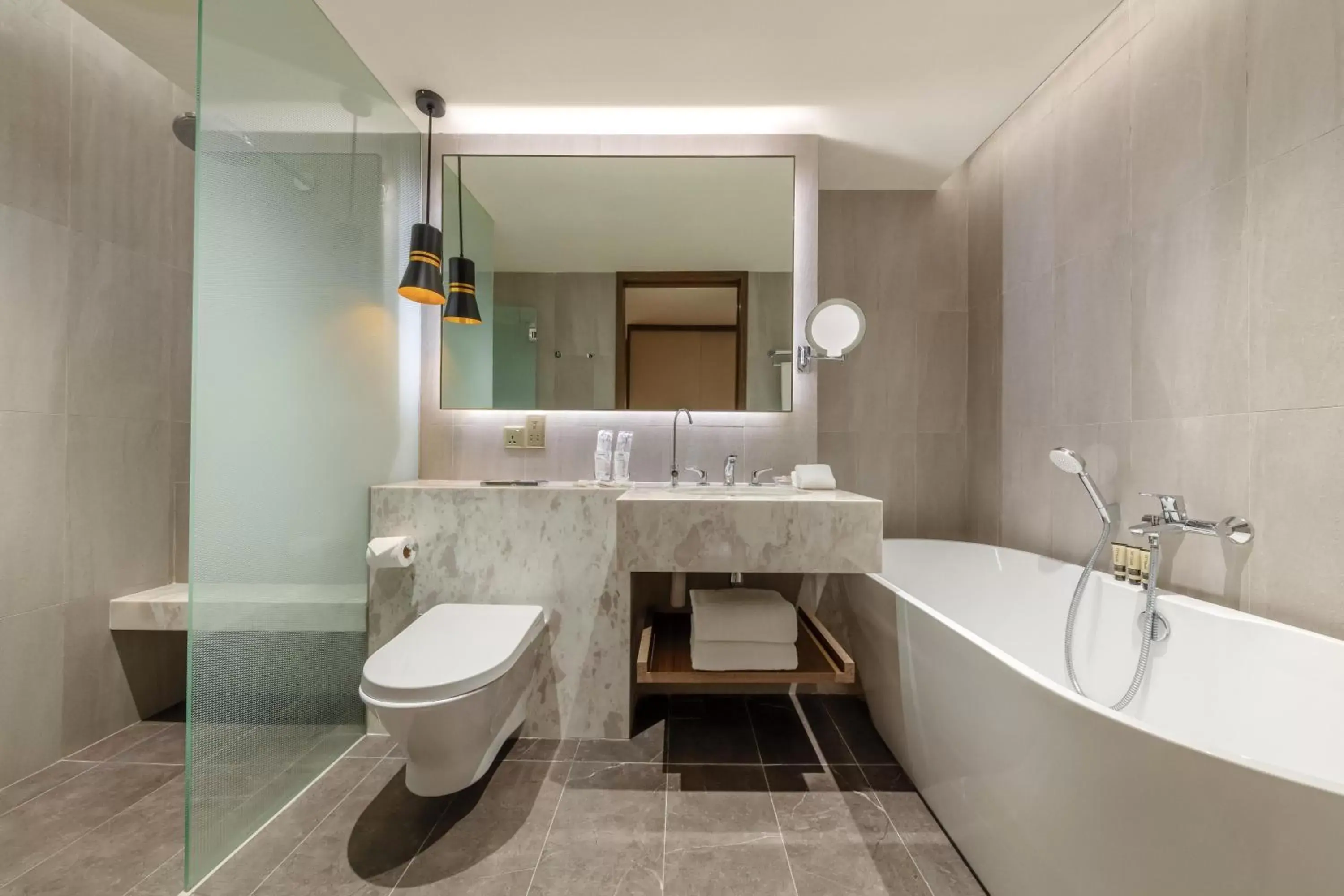 PARKROYAL Club Premier Double or Twin Room in PARKROYAL on Beach Road, Singapore PARKROYAL Club Premier Double or Twin Room in PARKROYAL on Beach Road, Singapore