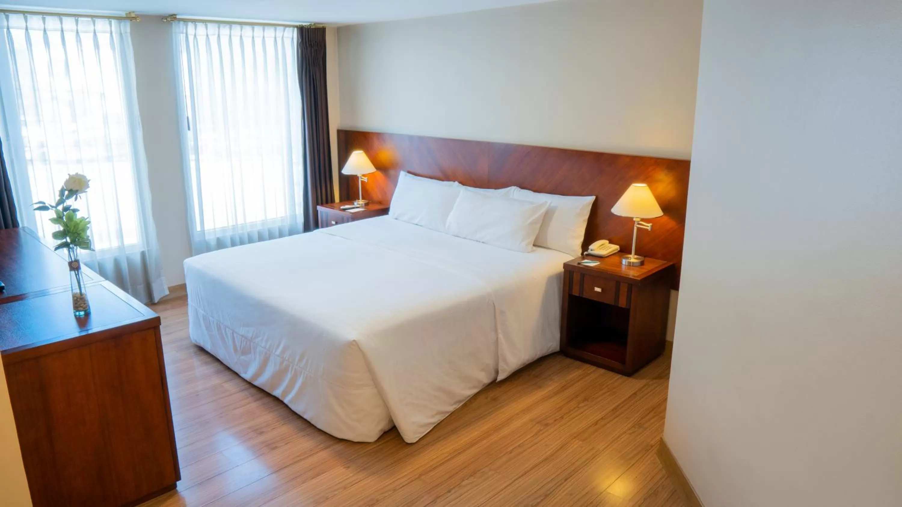 Property building, Bed in Fenix Hotel