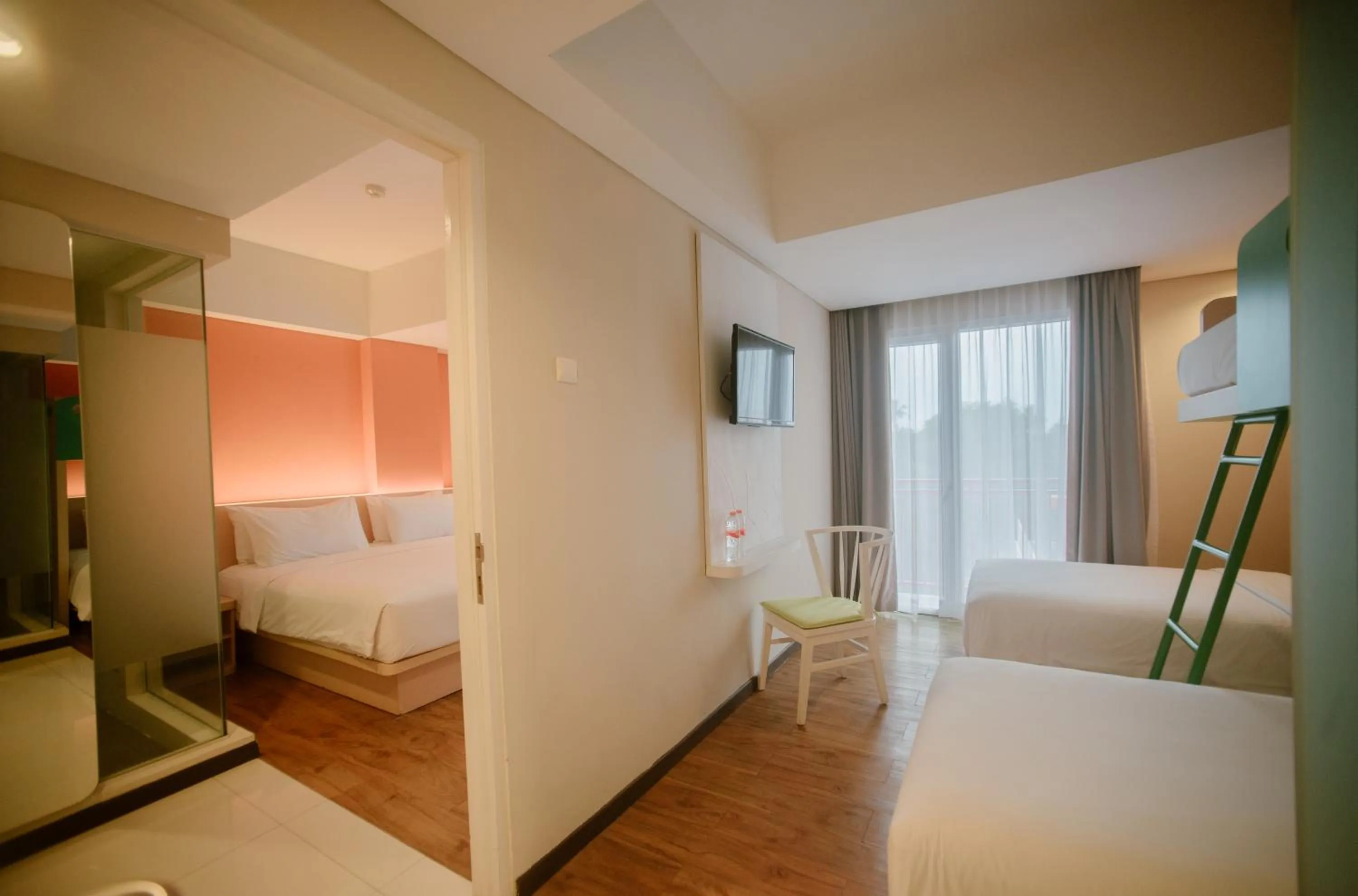 Photo of the whole room, Bed in The Bountie Hotel and Convention Centre Sukabumi