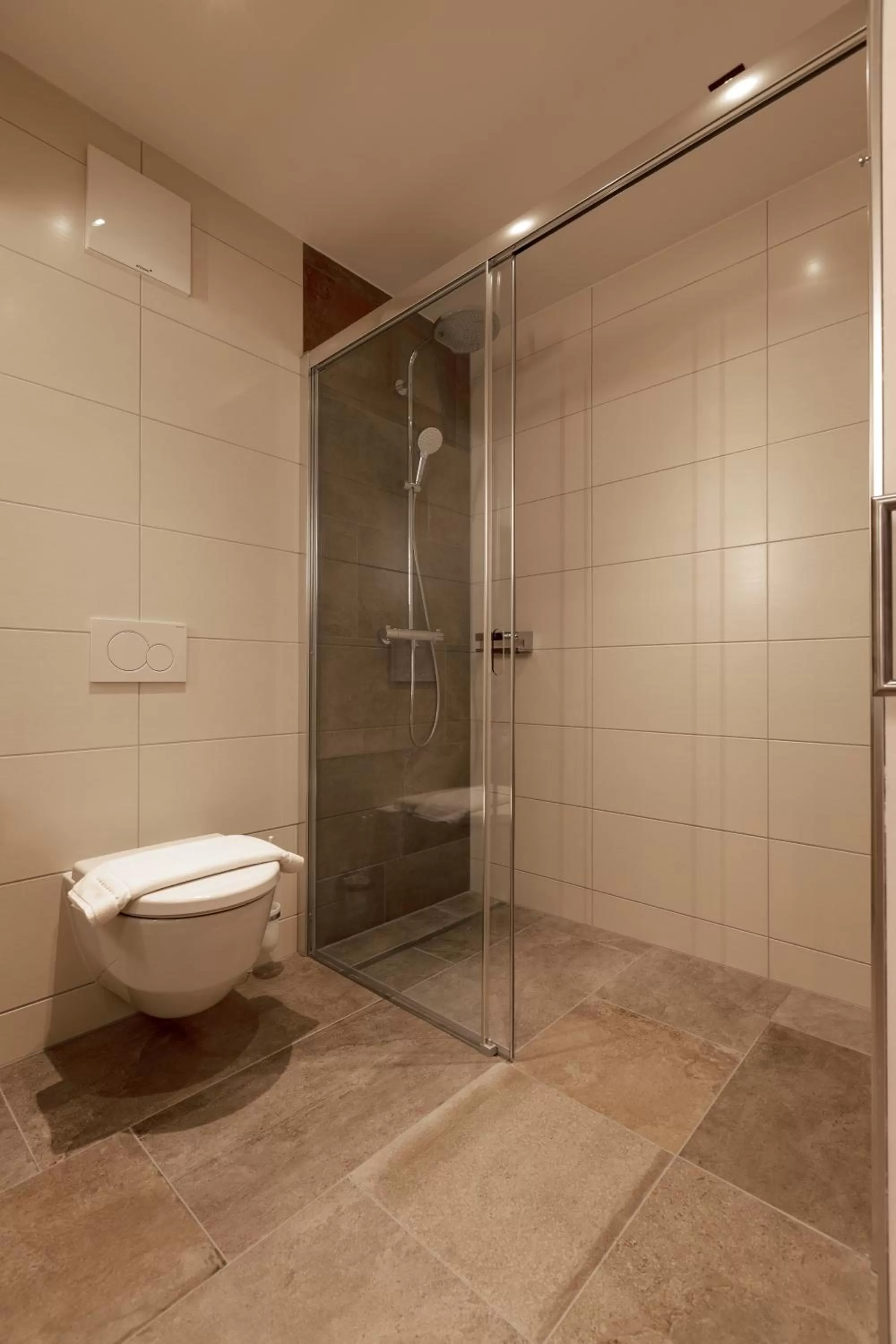 Shower, Bathroom in Hotel Hauserwirt