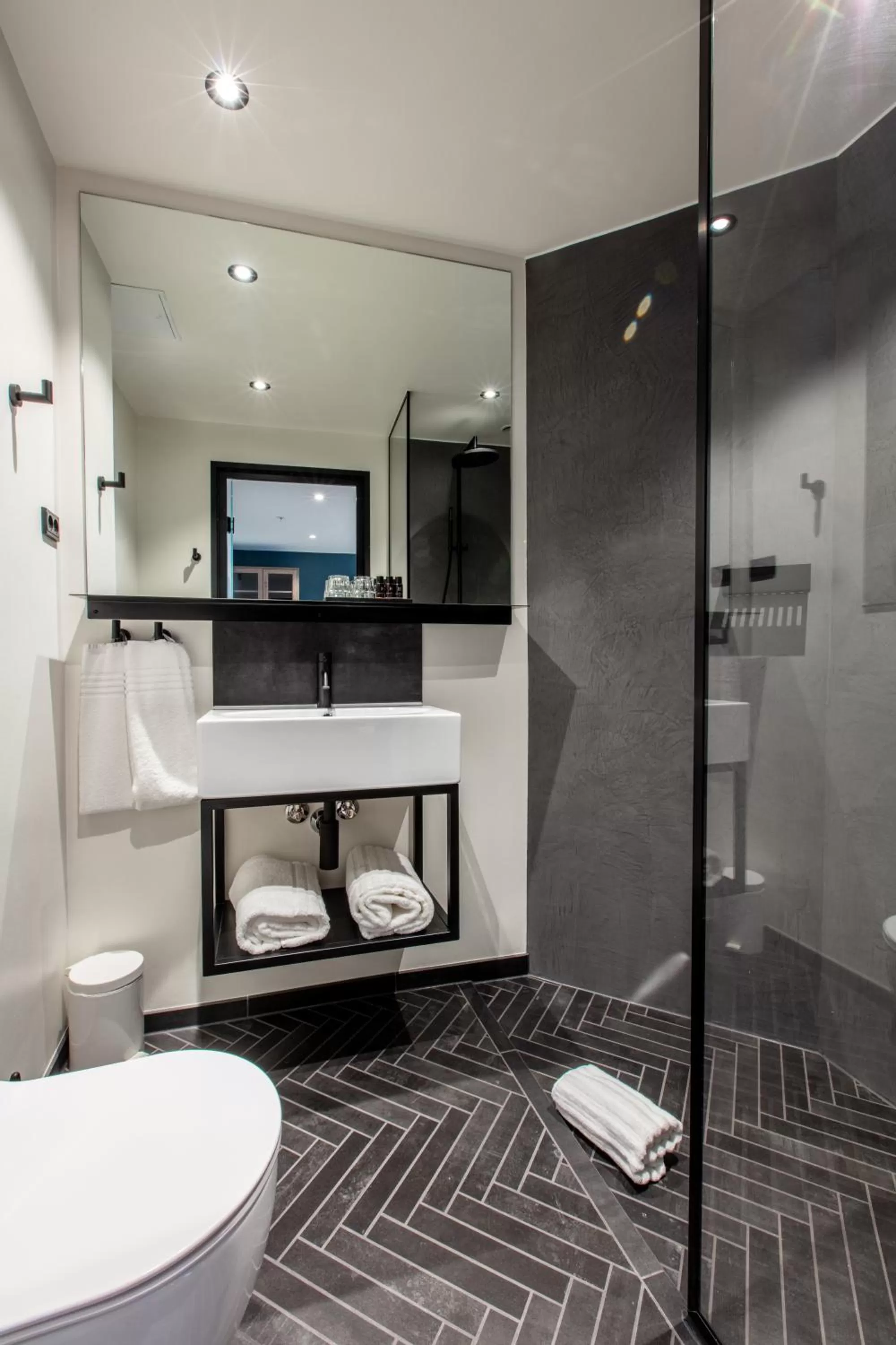 Bathroom in The Huxley Copenhagen, BW Premier Collection