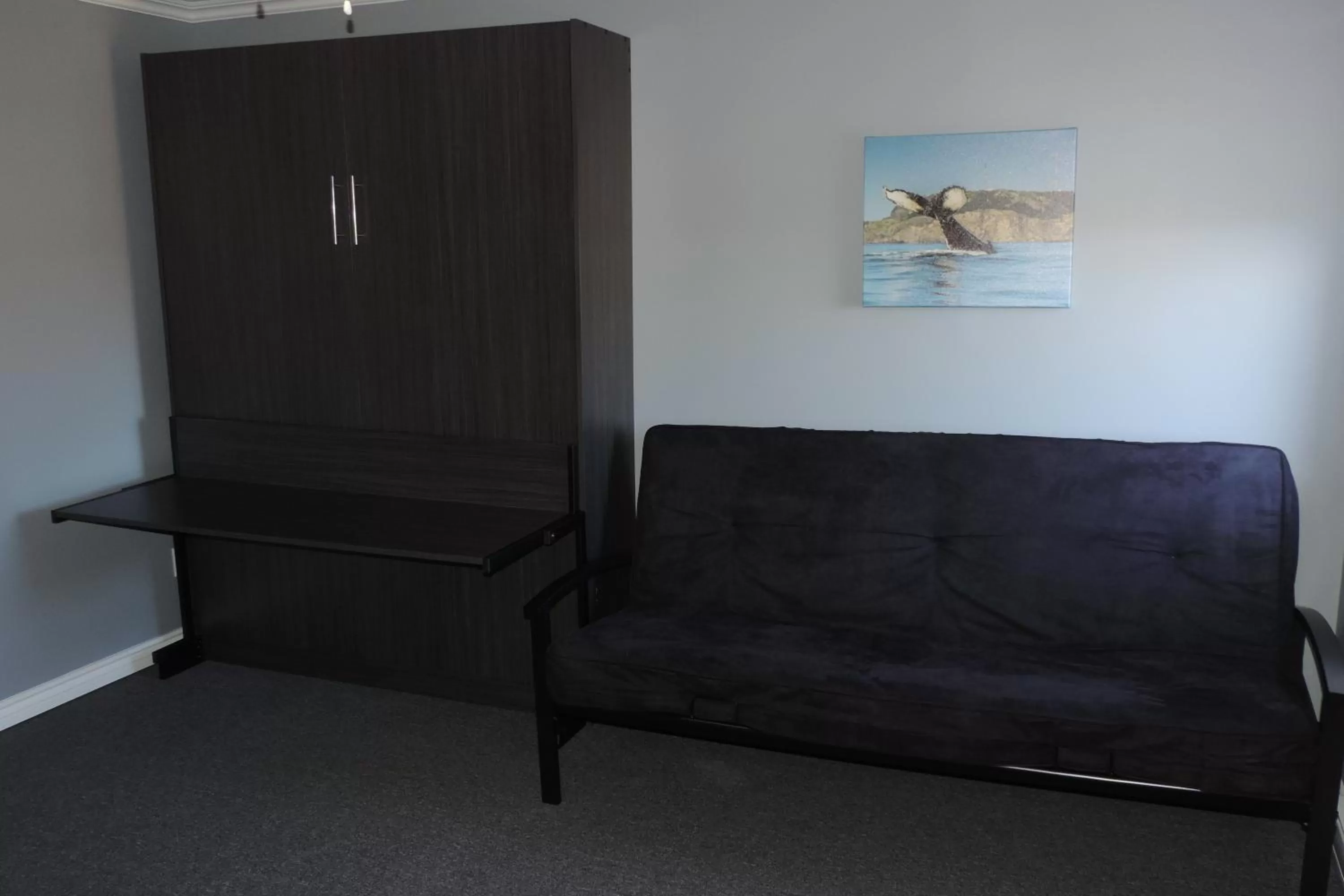 Photo of the whole room in North 99 Motel