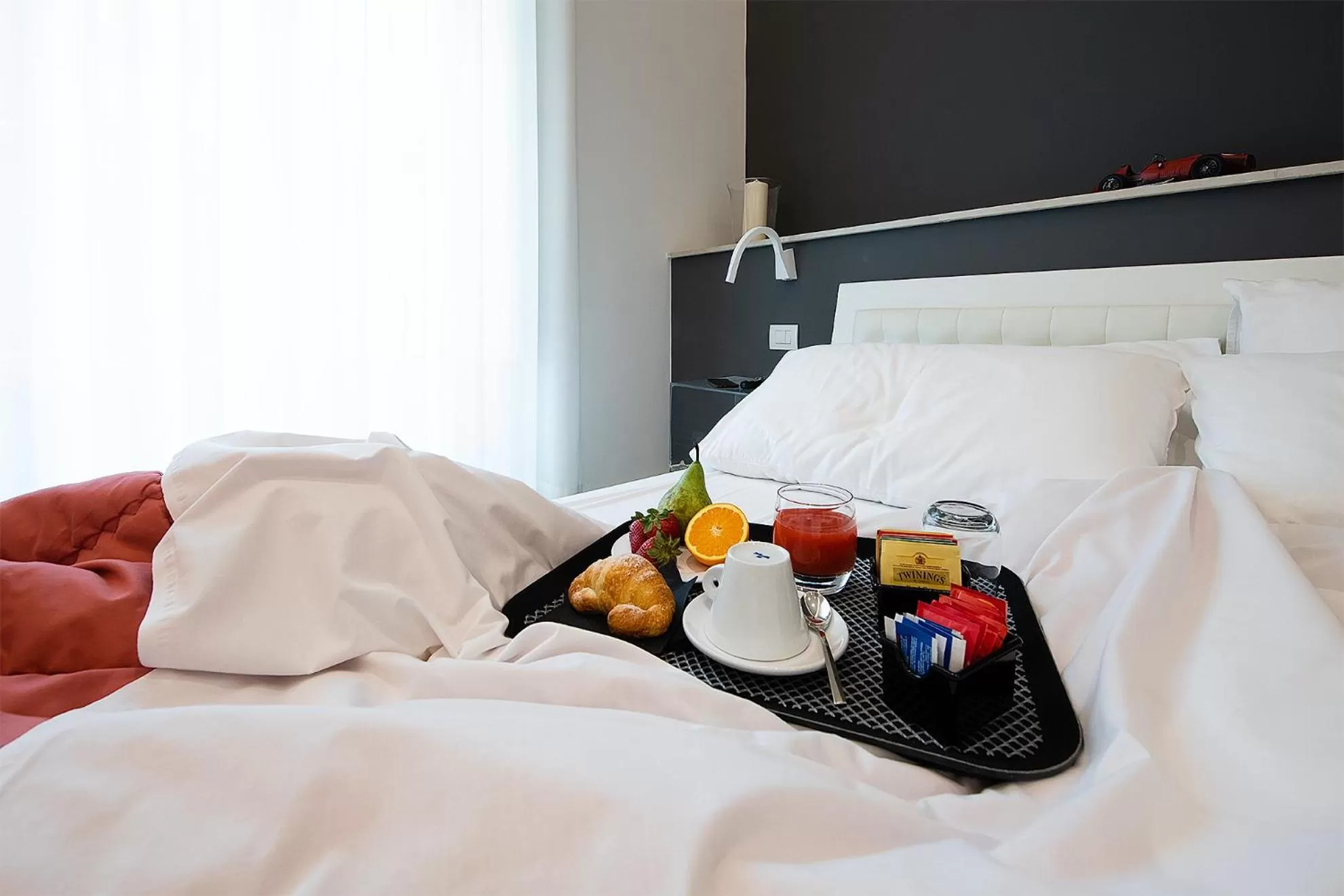 Bedroom, Bed in Hotel Porta Reale