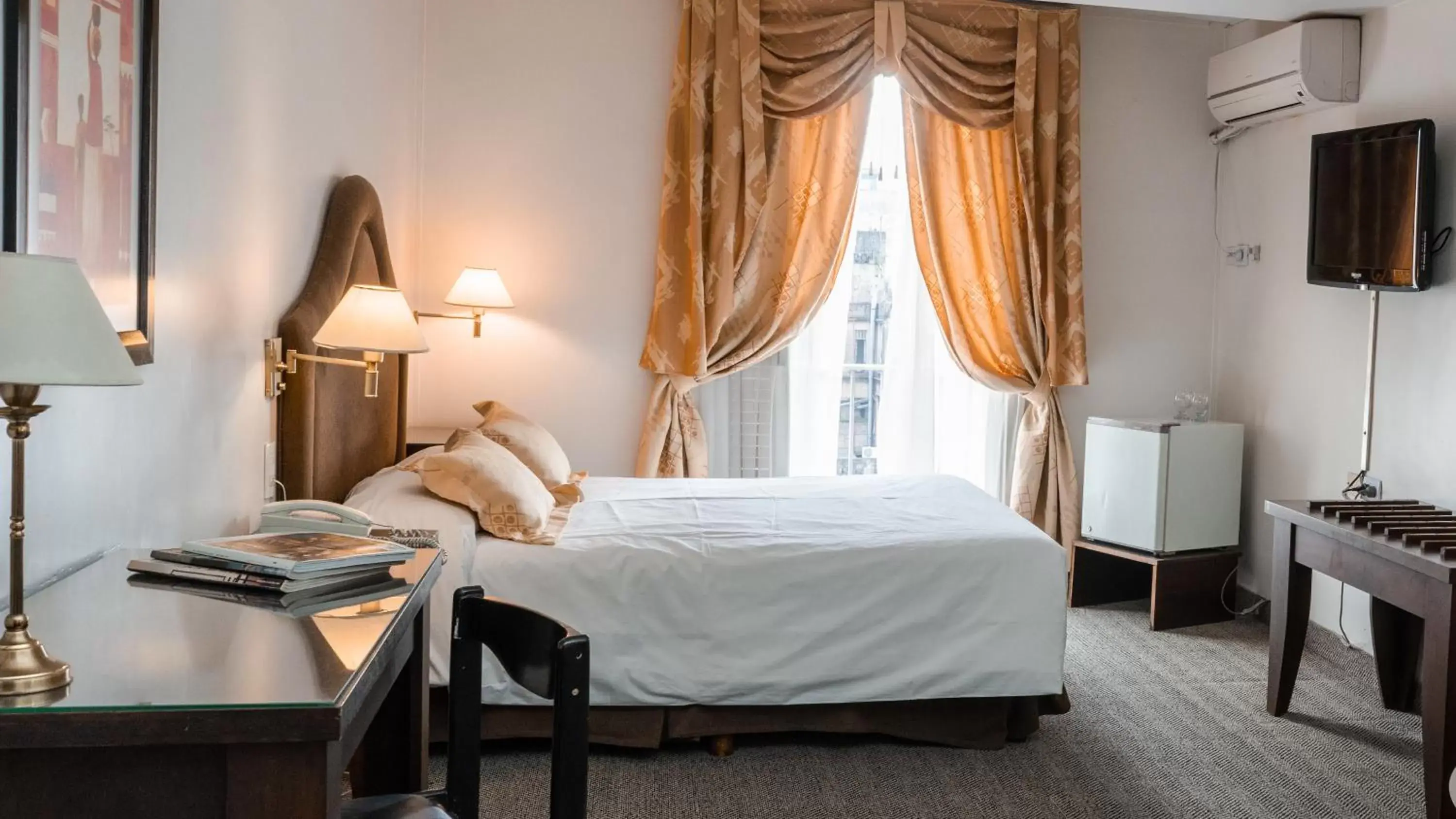 Double Room in Hotel Metropol Double Room in Hotel Metropol