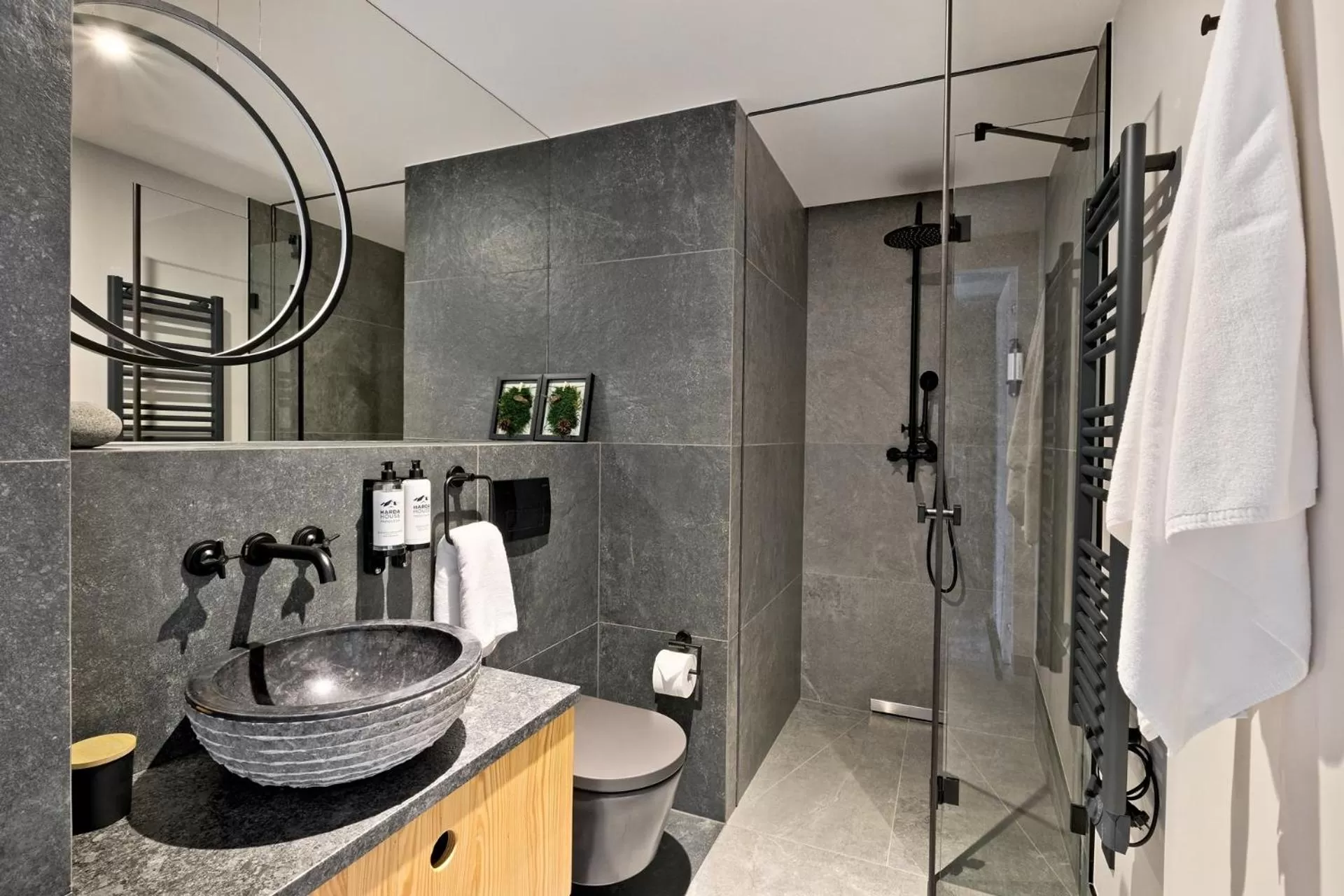 Bathroom in Harda House Friends & Spa