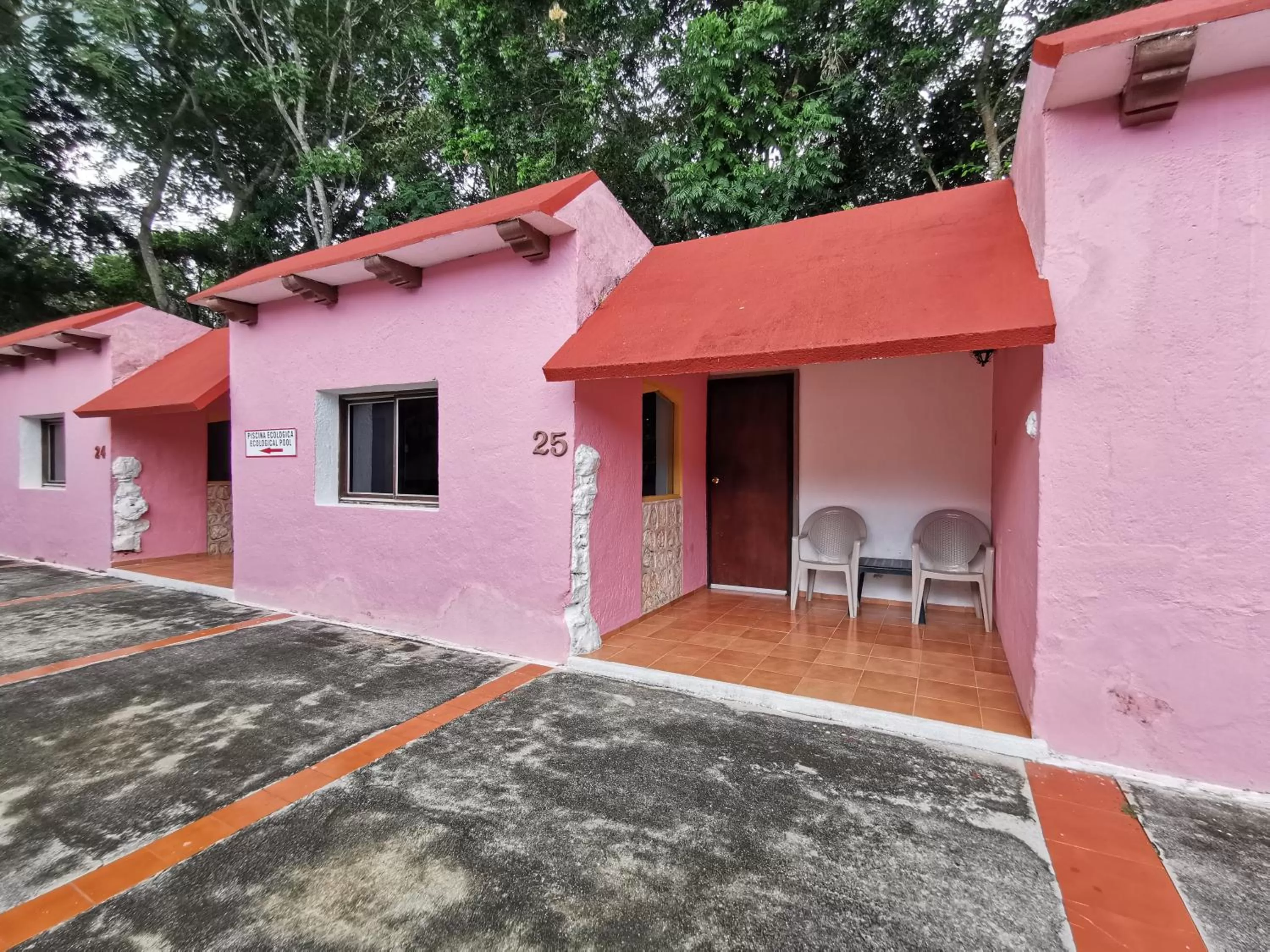 Property building in Hotel Doralba Inn Chichen