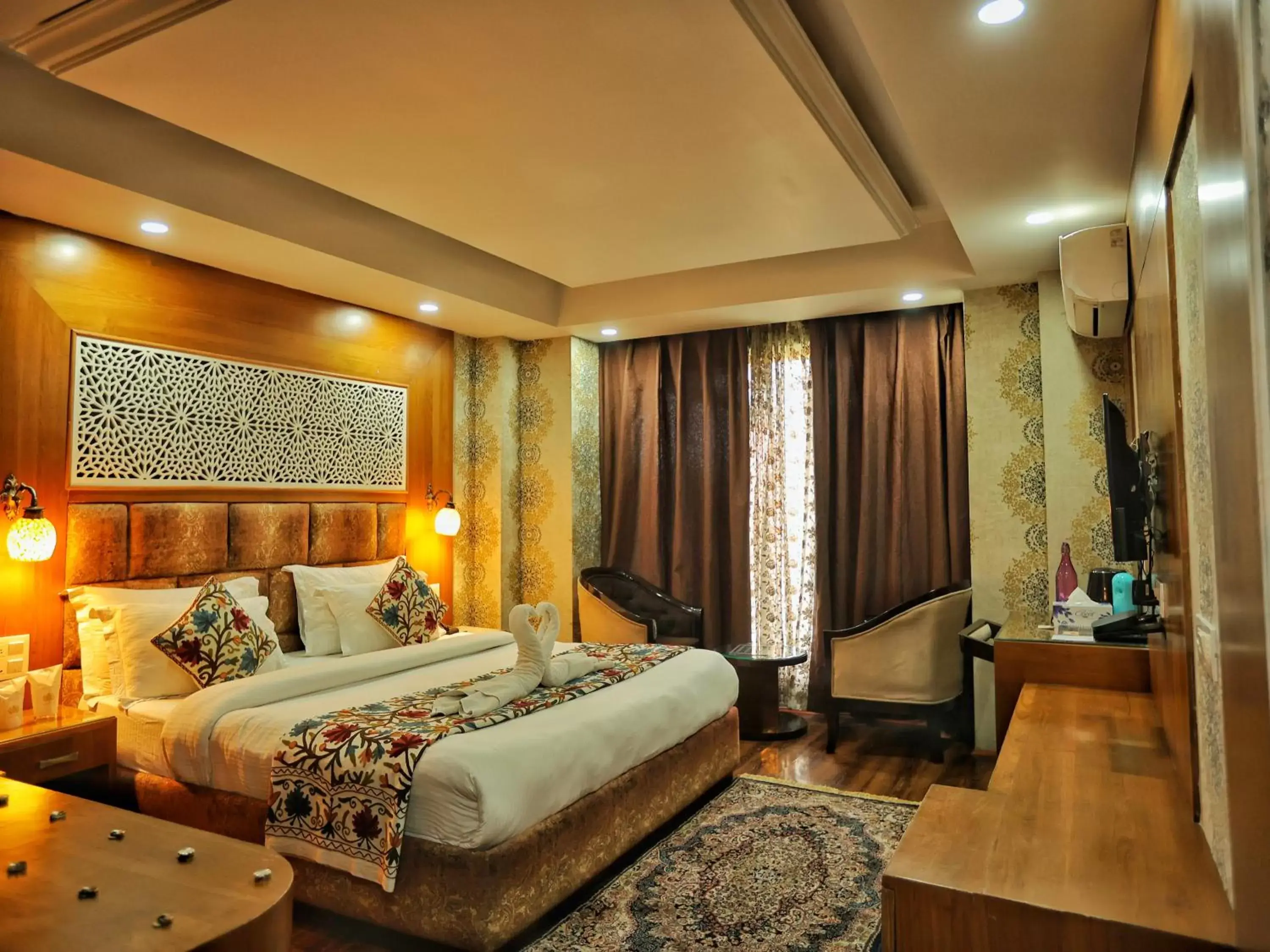 Suite with Balcony in Hotel The Montreal Suite with Balcony in Hotel The Montreal