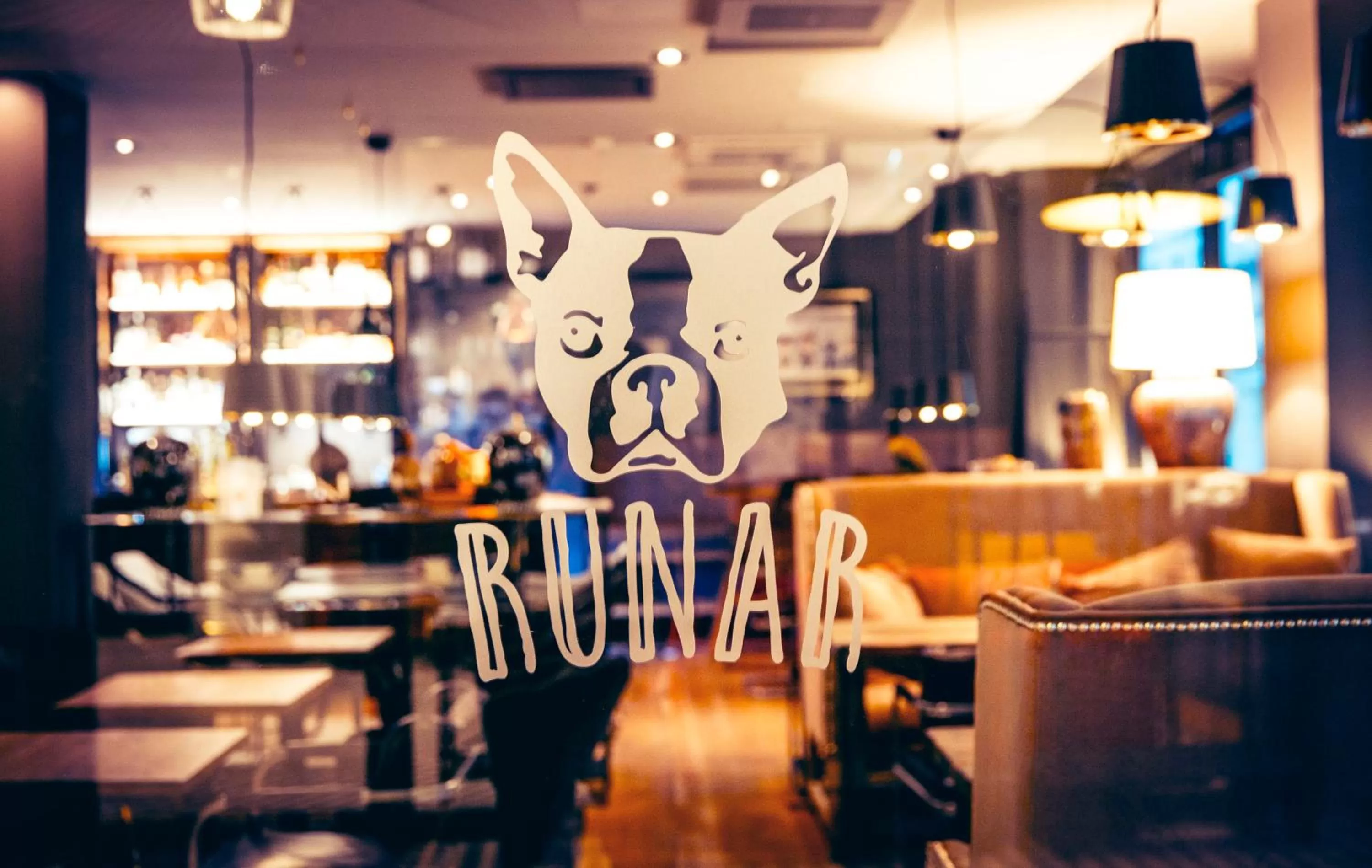 Restaurant/places to eat in Hotel F6