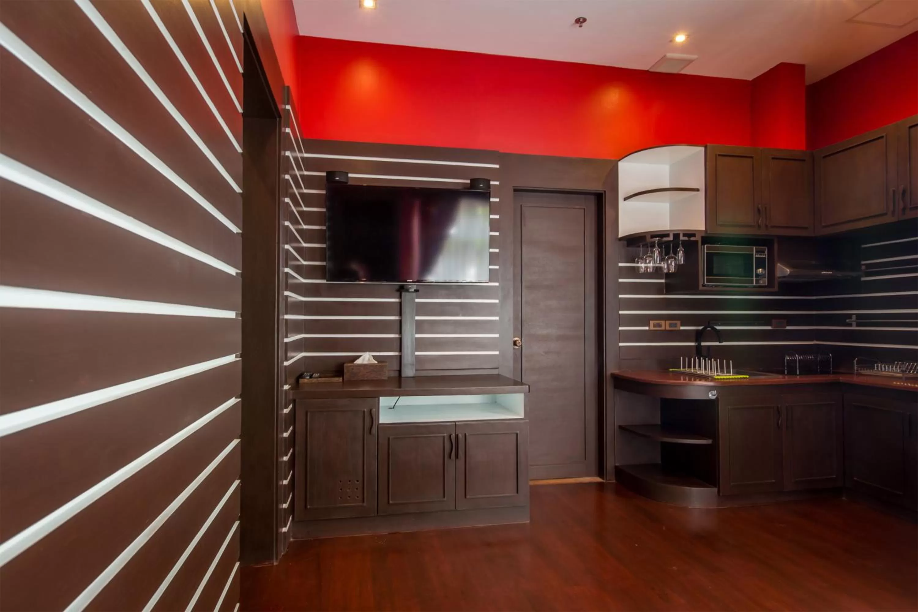 TV and multimedia in De Sarann Villa