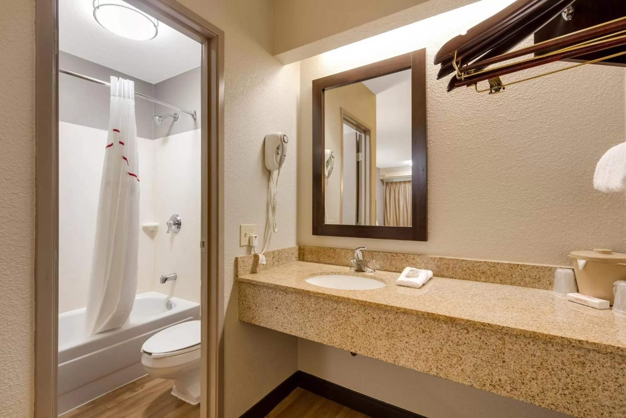 Bathroom in Red Roof Inn Asheville - Biltmore West