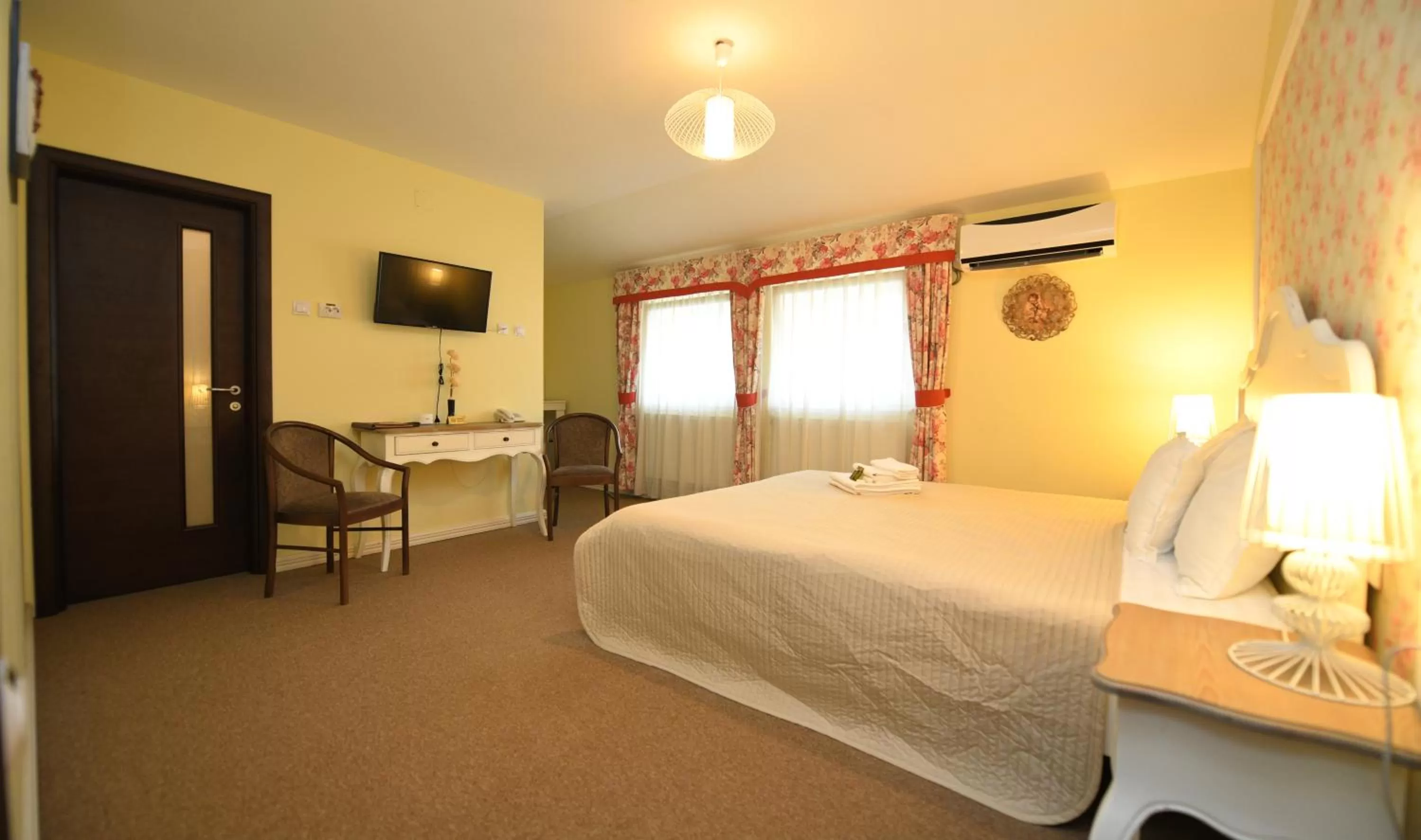 Bed in Vip Motel Restaurant