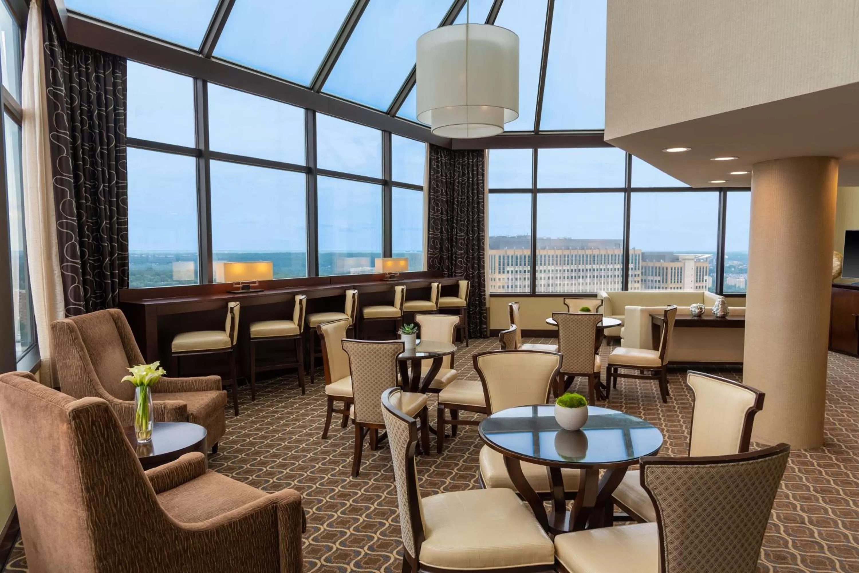 Lobby or reception in Hilton Alexandria Mark Center