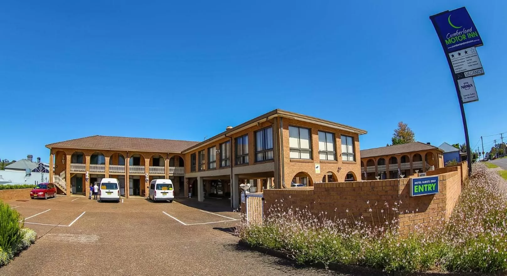 Facade/entrance in Cumberland Motor Inn