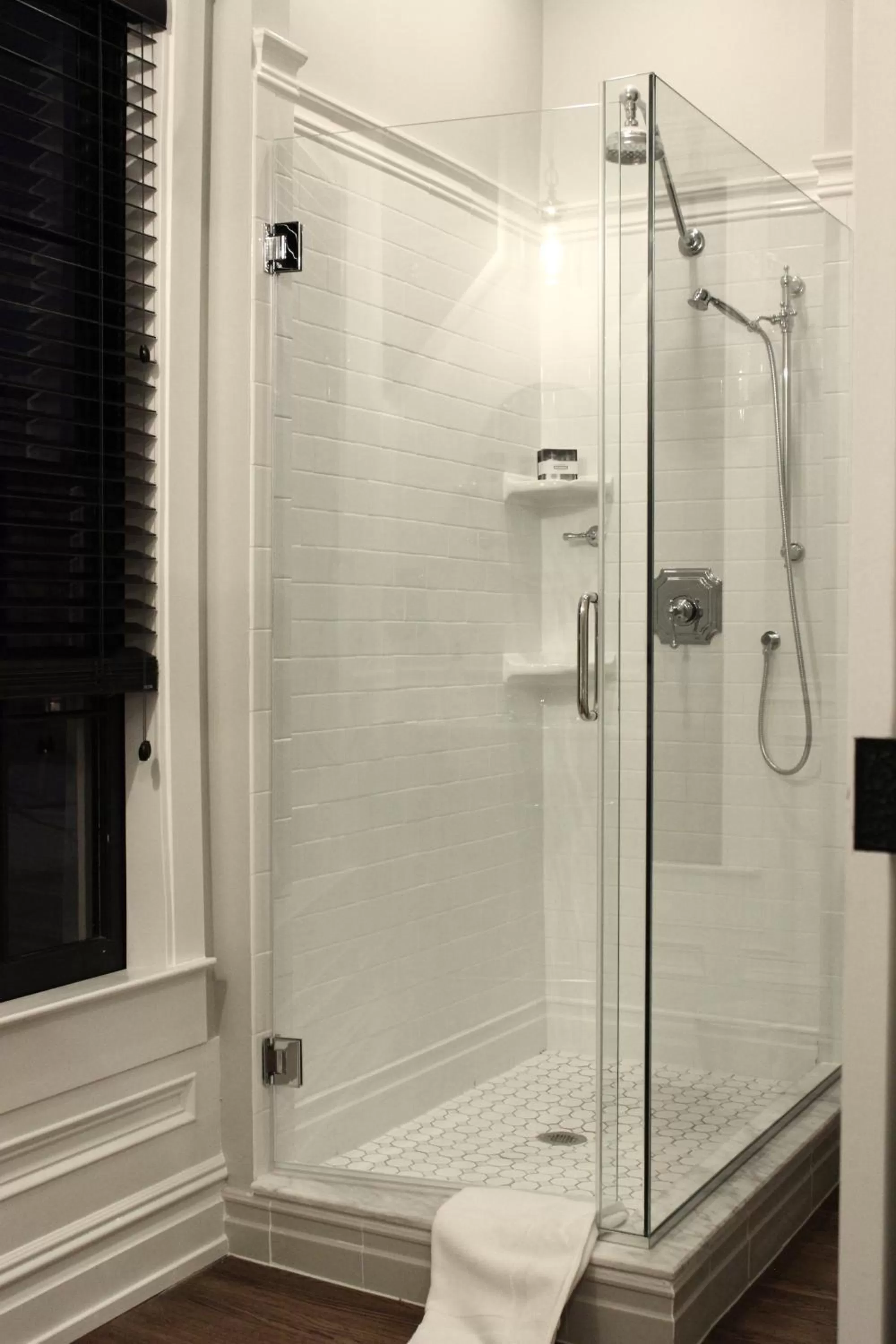 Bathroom in The Plainfield Inn