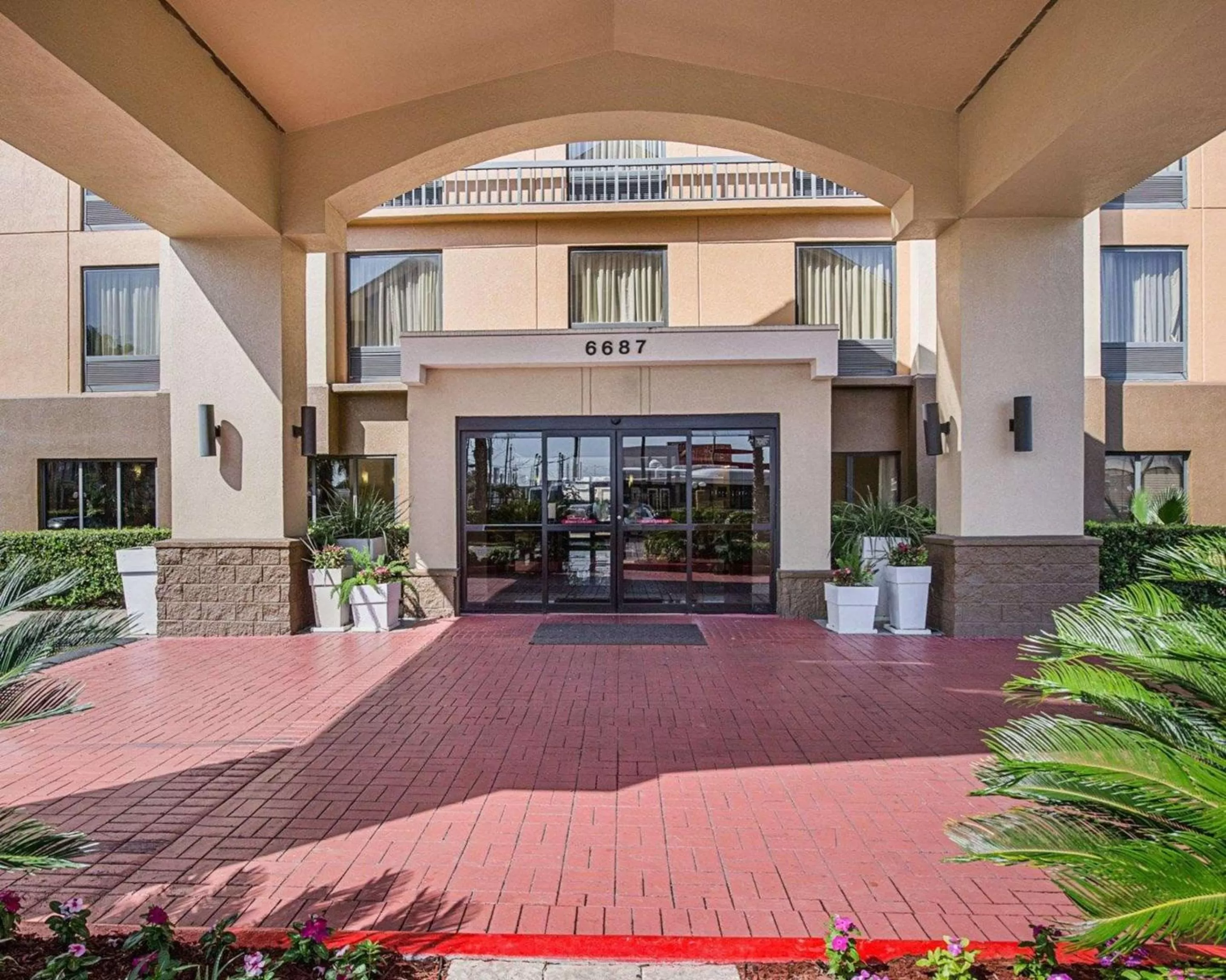 Property building in Comfort Inn Southwest Fwy at Westpark