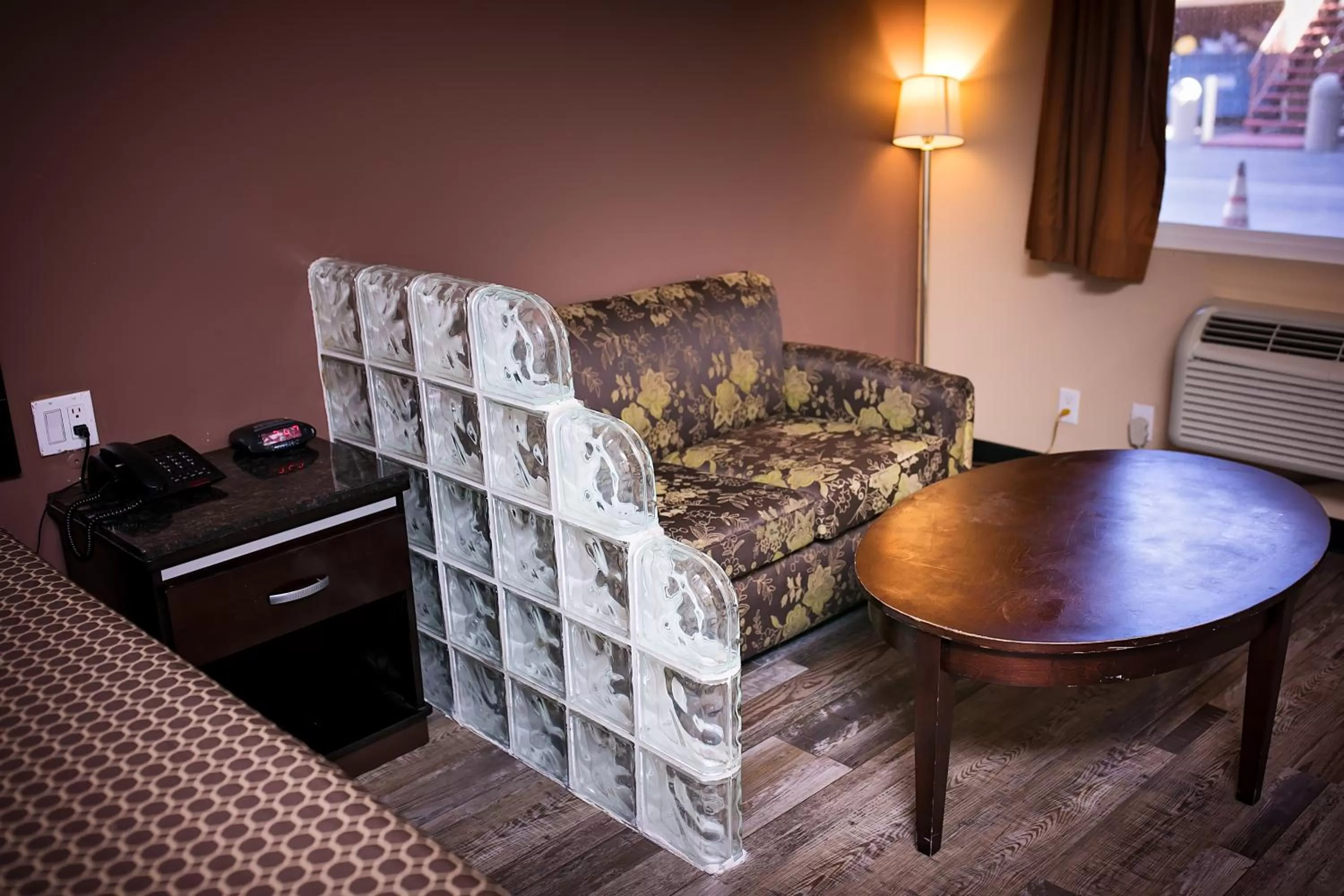 Bedroom in Rodeway Inn & Suites Bellflower