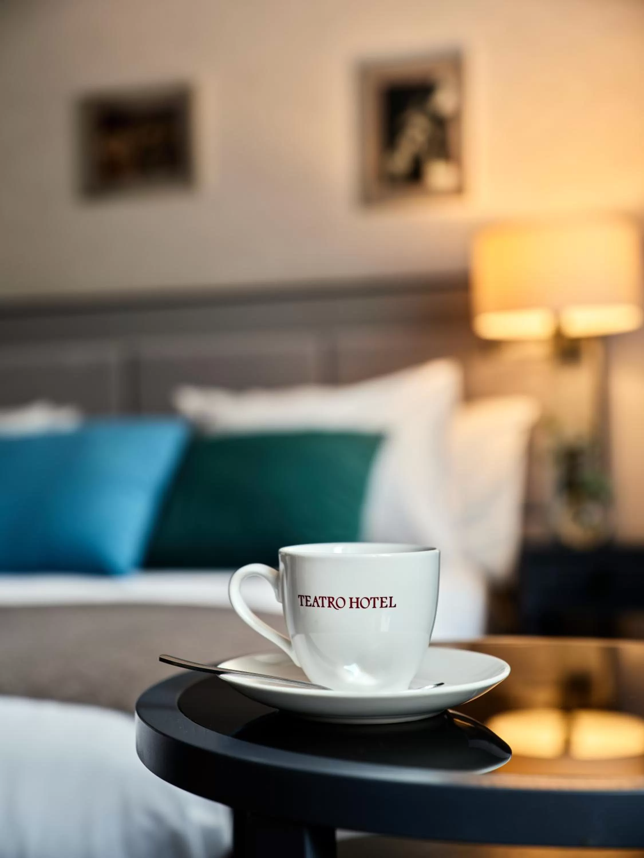 Bed in Hotel Teatro Boutique Old Town - Destigo Hotels