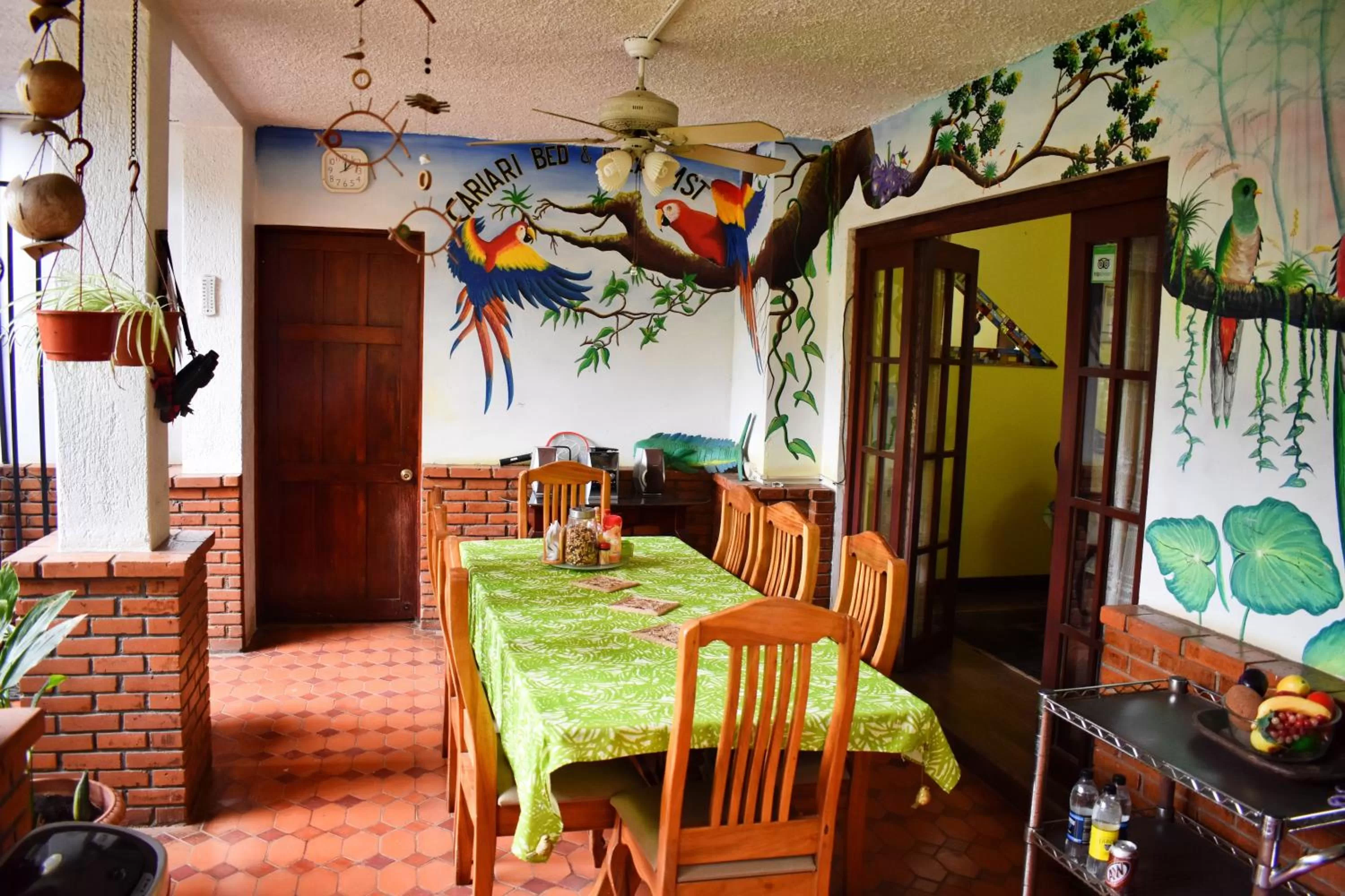 Patio in Cariari Bed & Breakfast