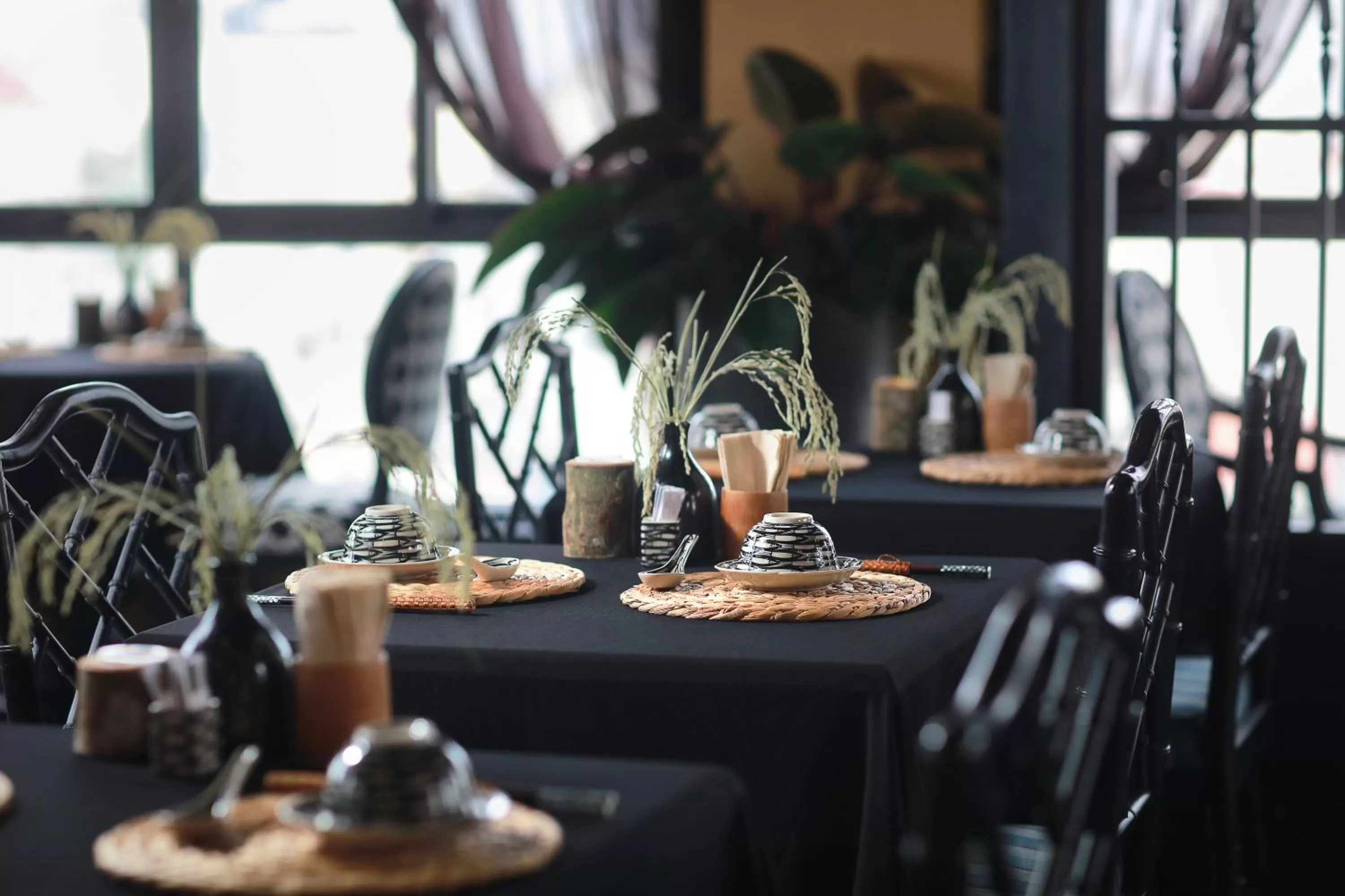 Restaurant/places to eat in JM Marvel Hotel & Spa