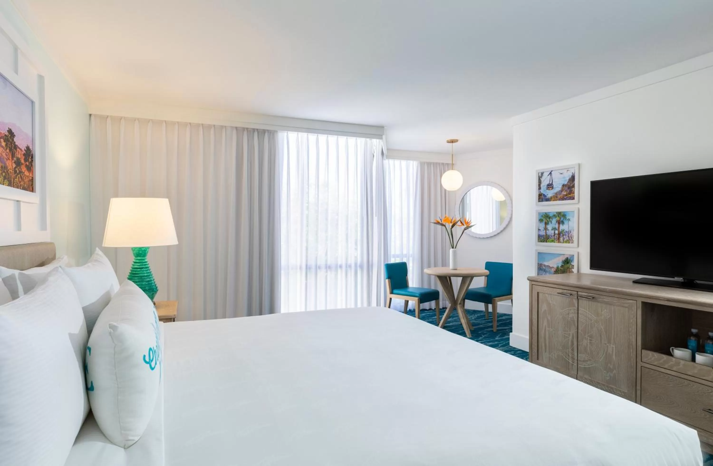 Bed in Riviera Resort Palm Springs