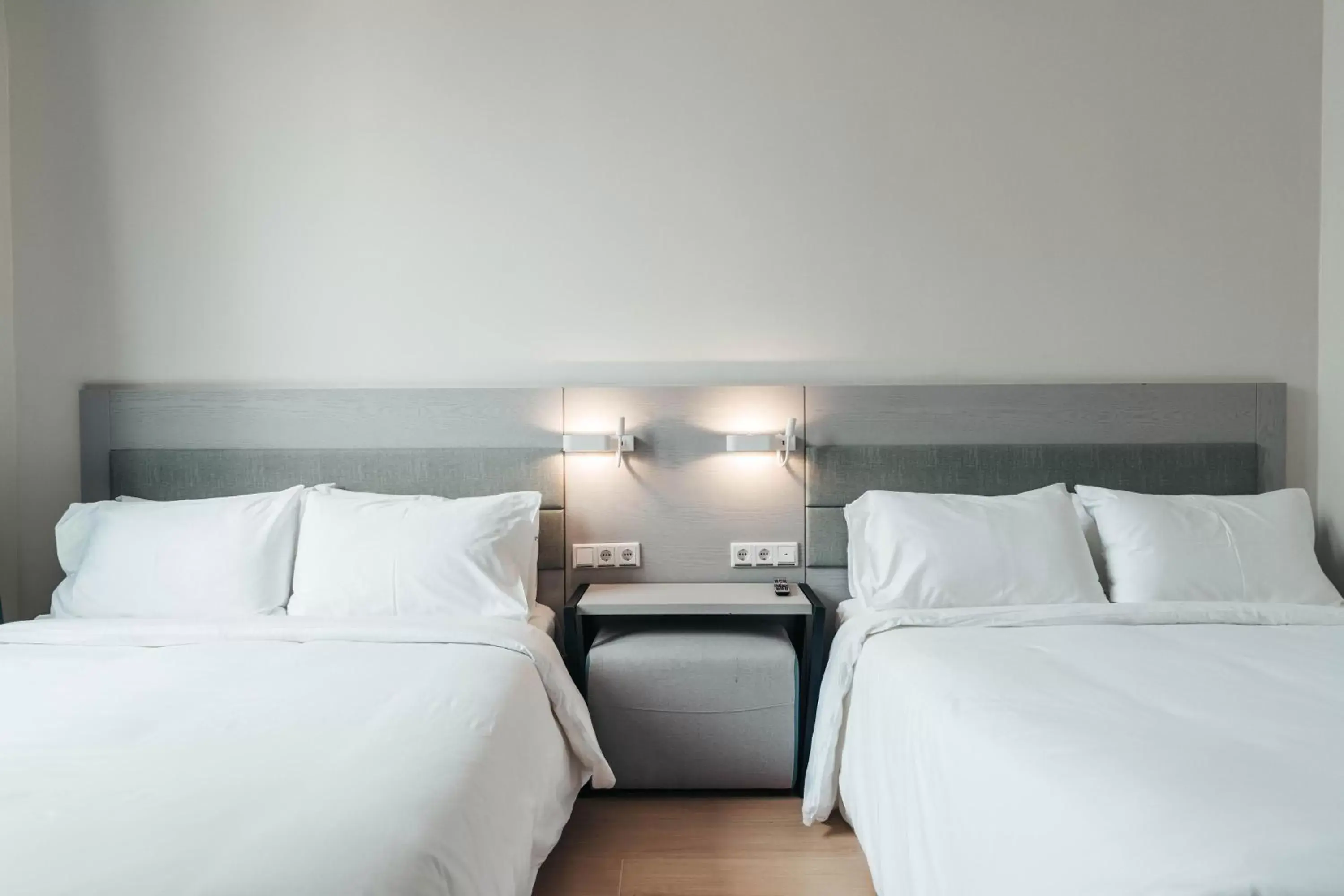 Superior 2 Queen Room in Elements Hotel & Shops Curaçao Superior 2 Queen Room in Elements Hotel & Shops Curaçao