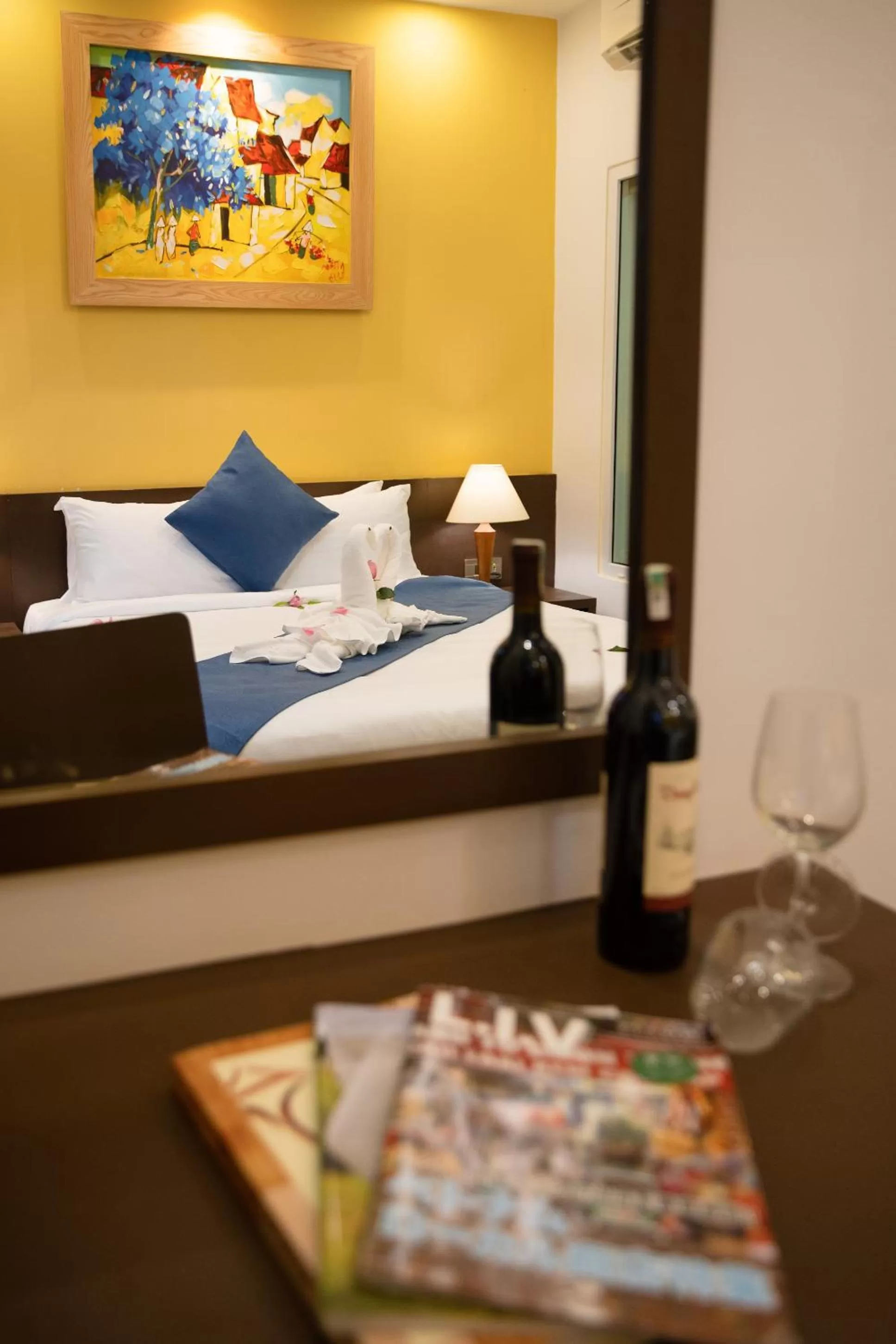 Decorative detail, Bed in TRIPLE Riverside Villa Hotel HoiAn