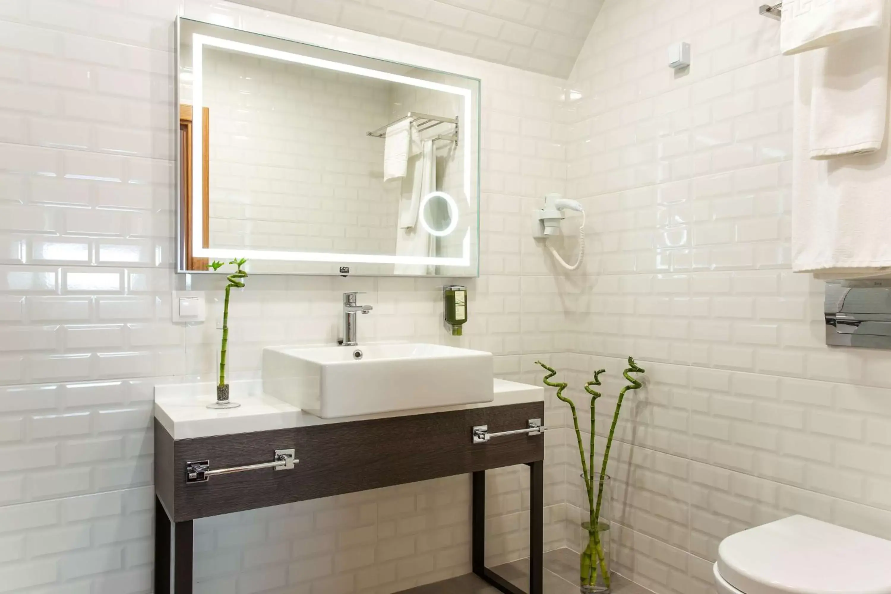 Superior King Room - Non-Smoking in Best Western Terminus Hotel Superior King Room - Non-Smoking in Best Western Terminus Hotel