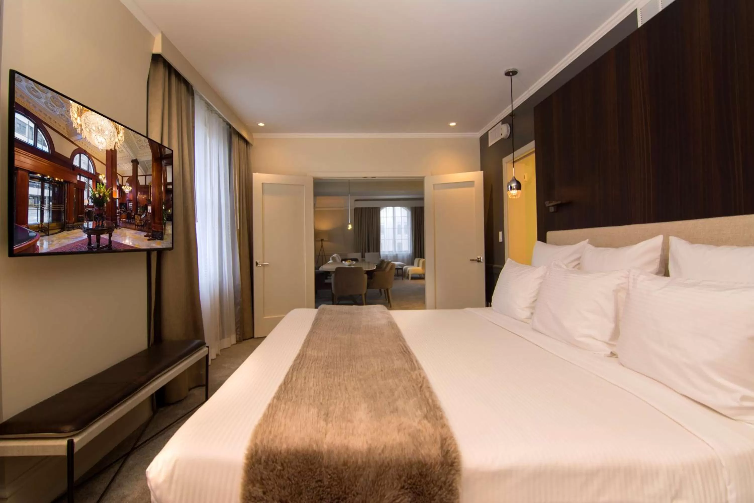 Bedroom, Bed in The Benson Portland, Curio Collection by Hilton