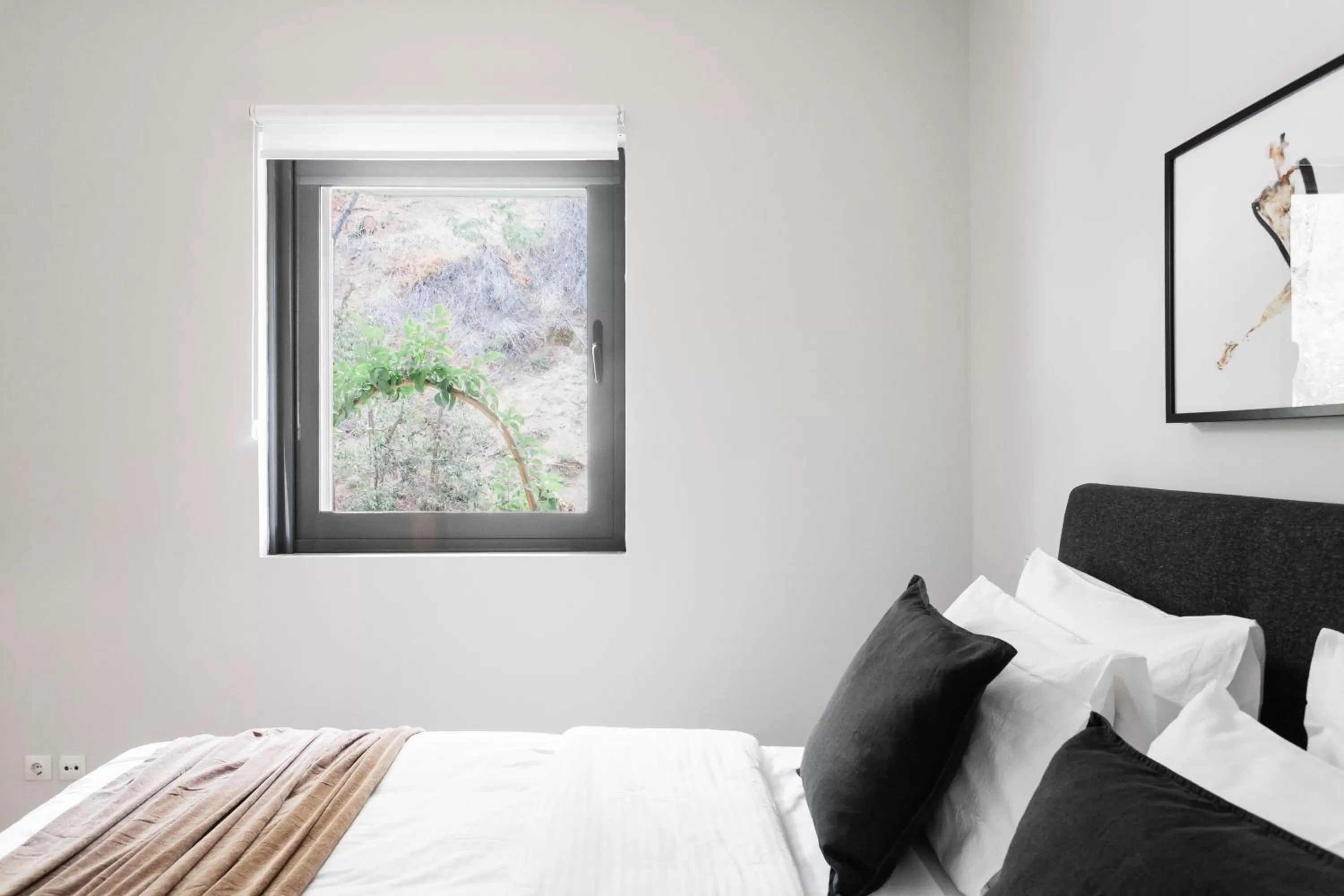 Bedroom, Bed in ZOIA The Hill by UPSTREET