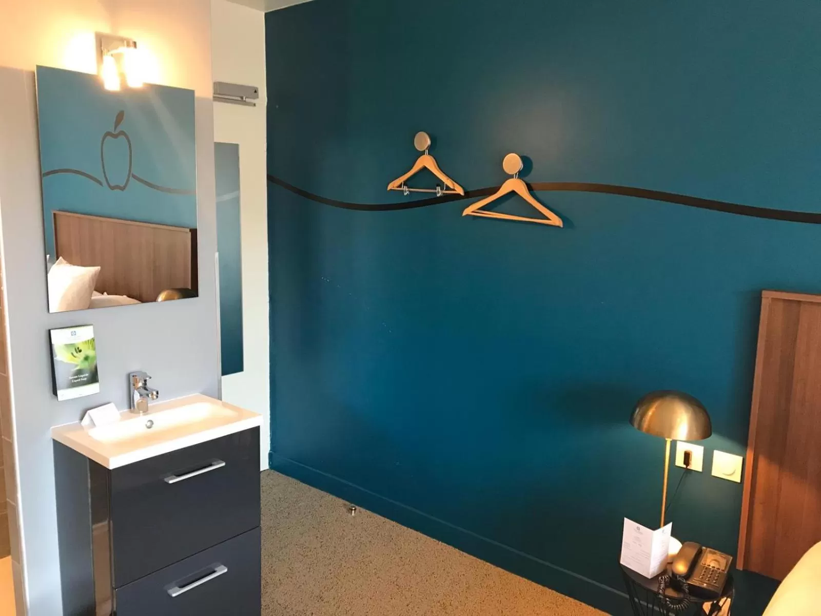 Photo of the whole room in Sure Hotel by Best Western Argentan