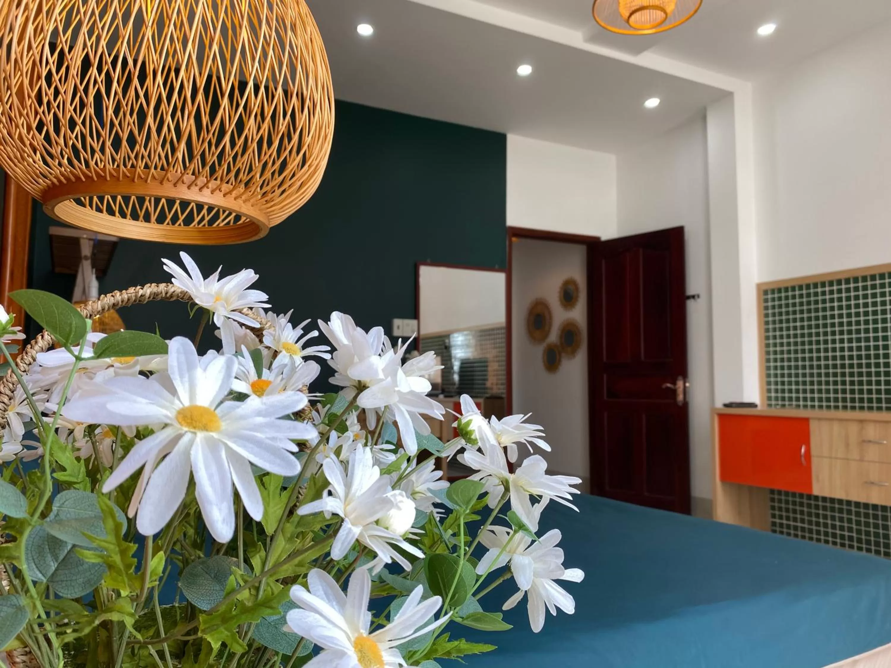 Emerald Boutique Stay 2