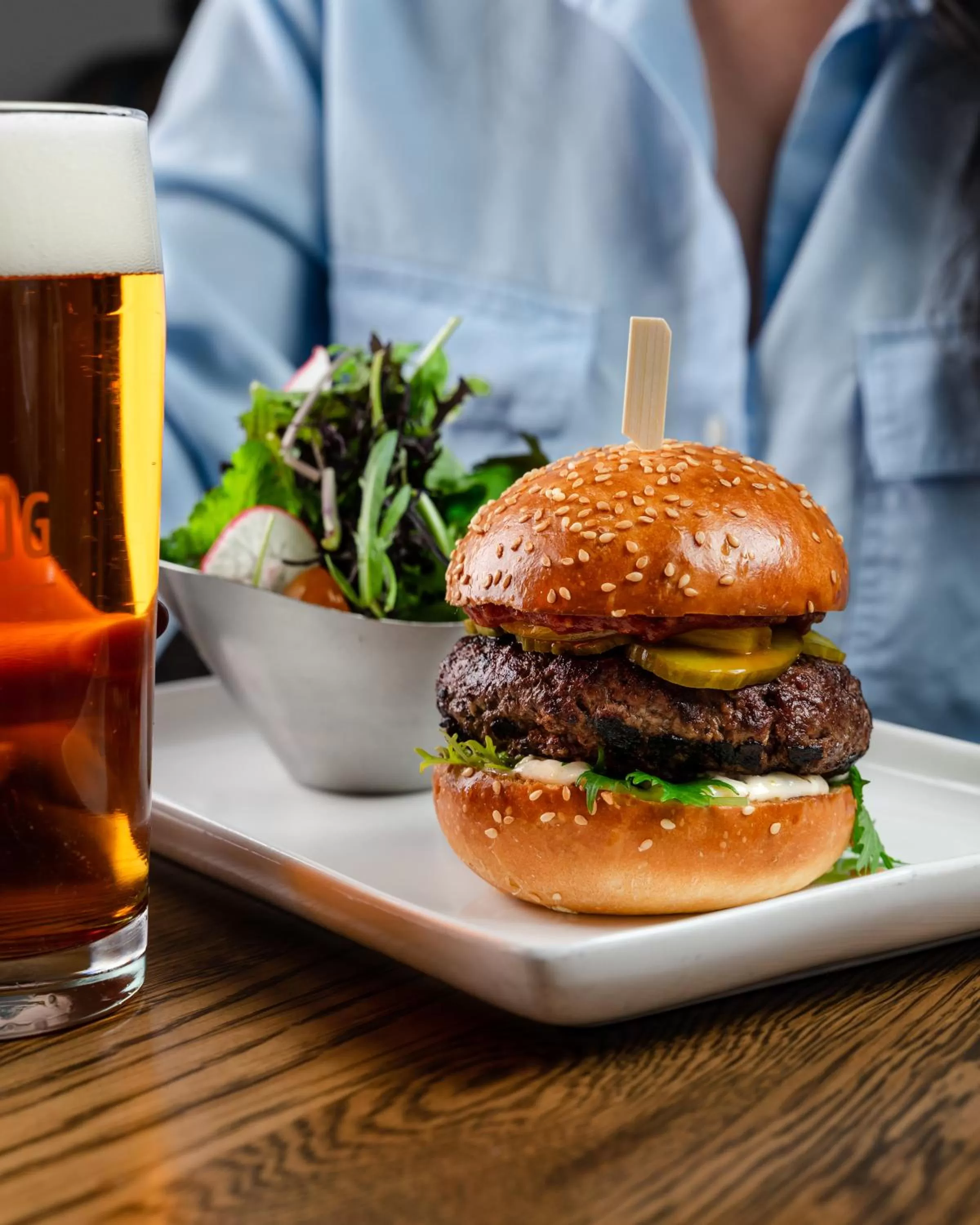 Restaurant/places to eat in Oak Bay Beach Hotel