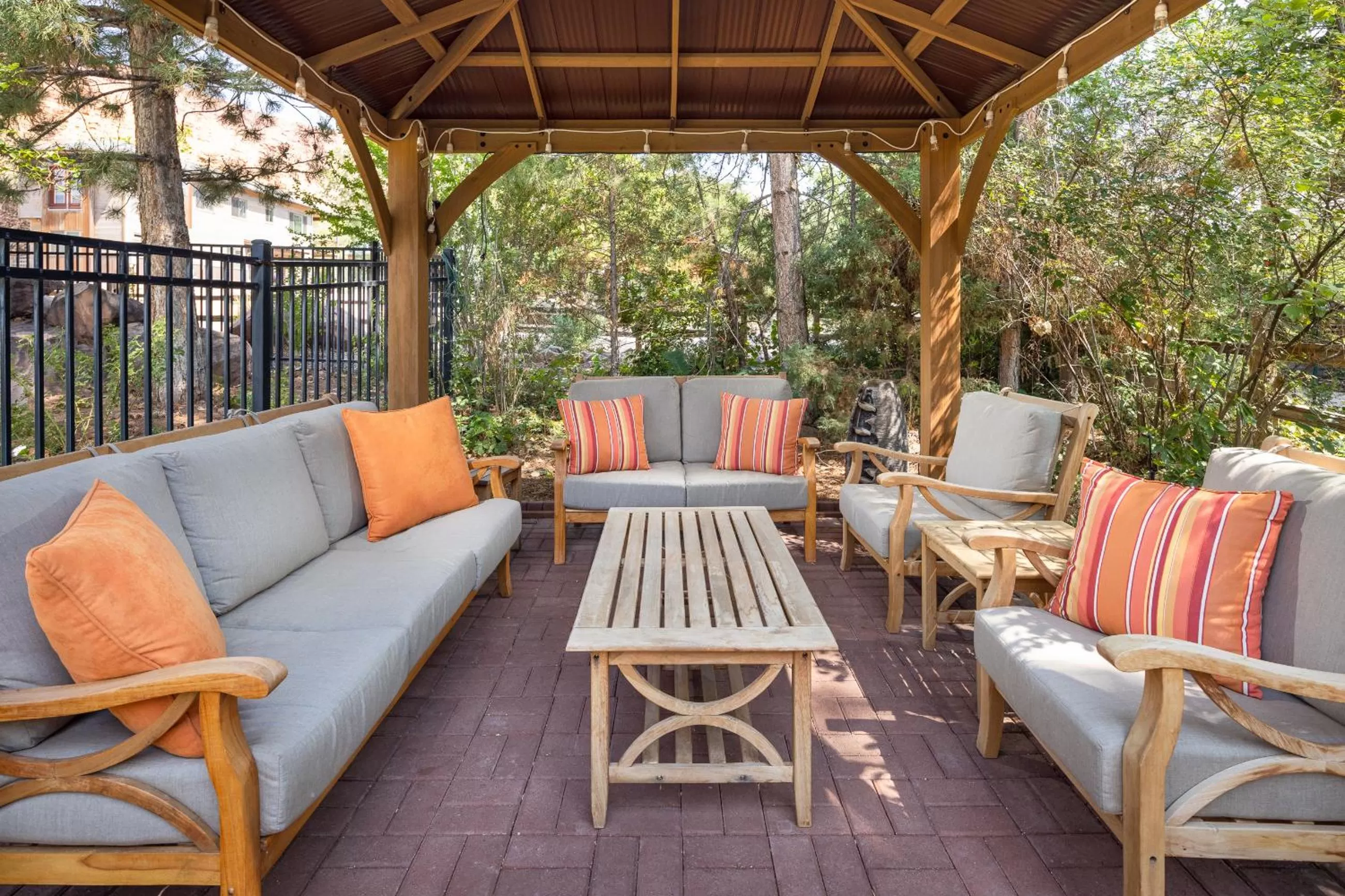 Dining area in Sunflower Hill Inn