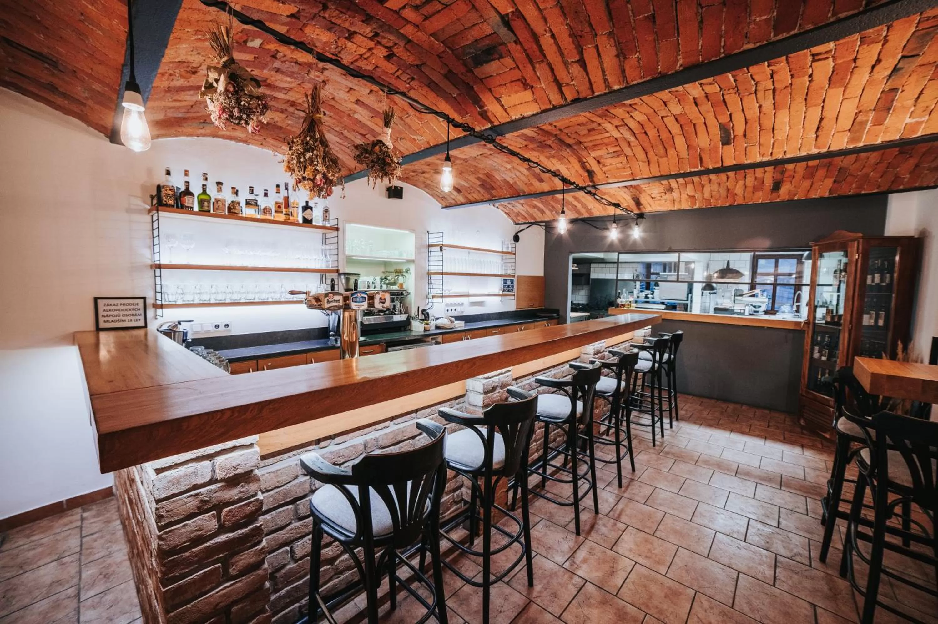 Restaurant/places to eat in Hotel Centrum