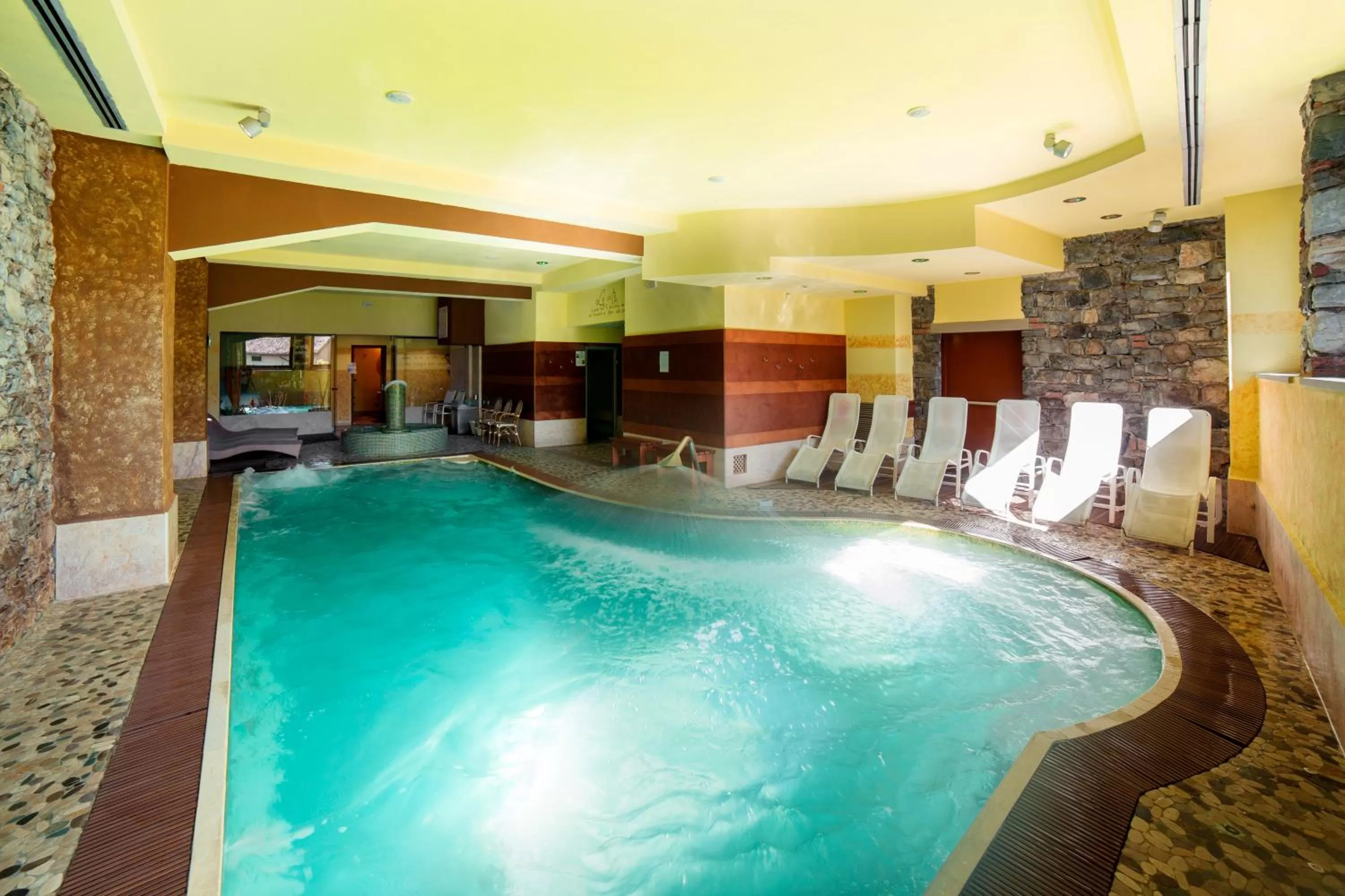 Spa and wellness centre/facilities in Hotel Lovere Resort & Spa