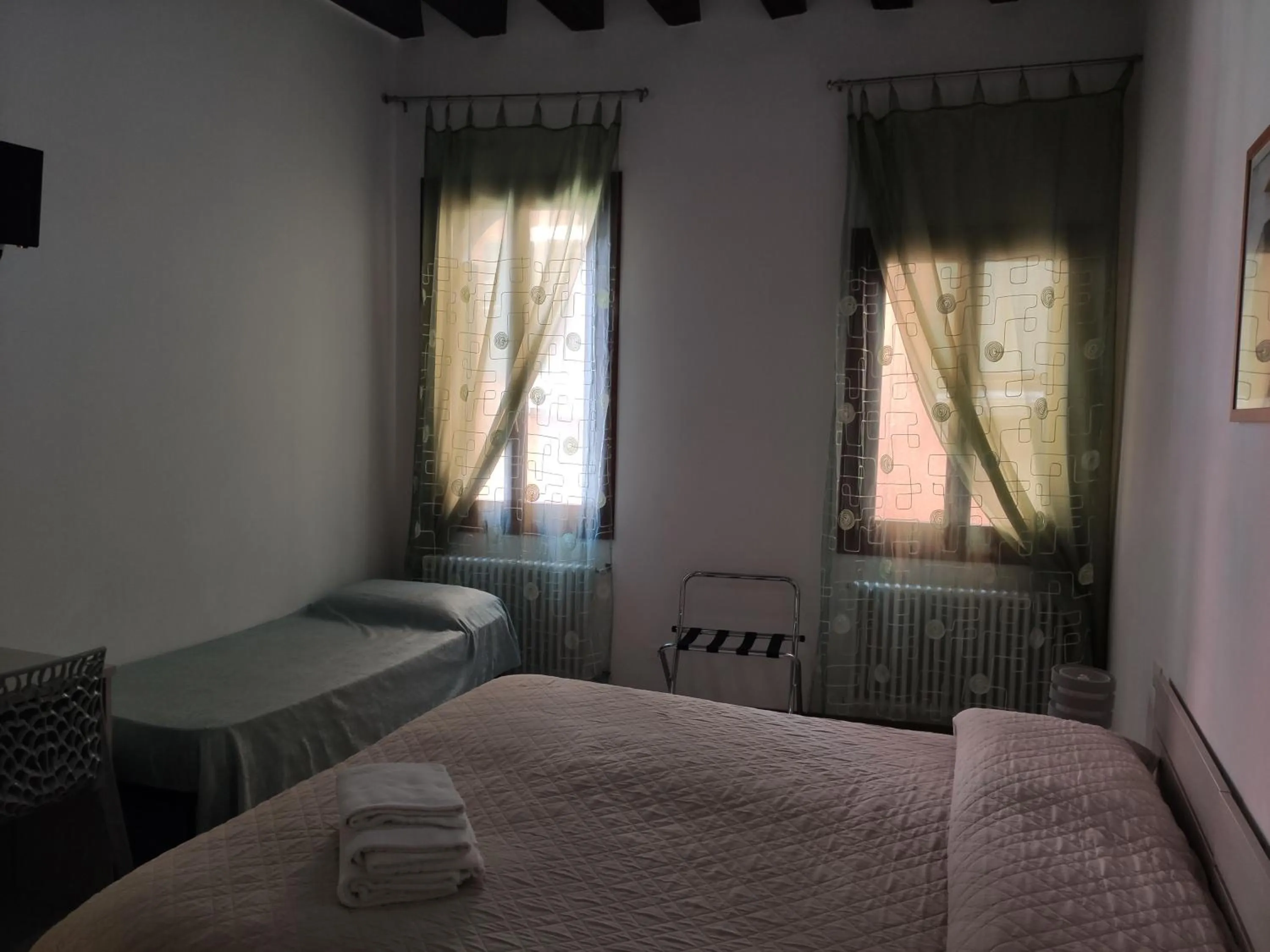 Bedroom, Bed in Sweet Venice - rooms & apartments